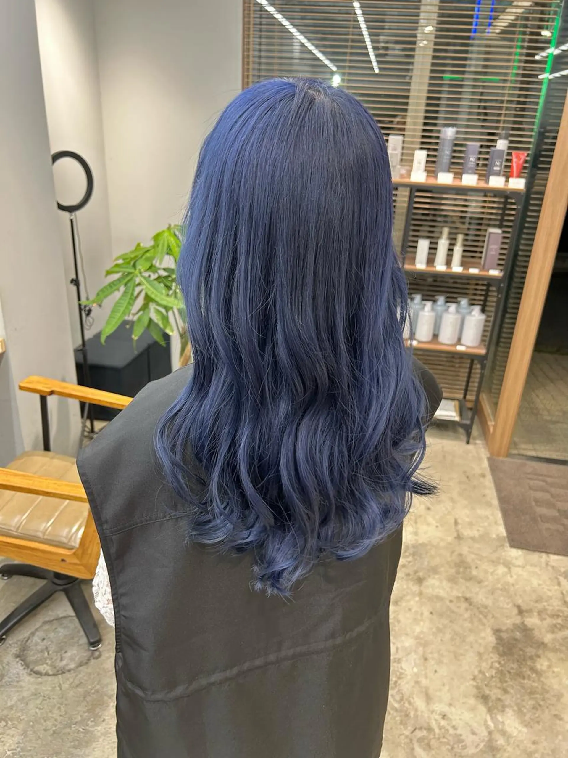 セミロング カット ヘアカラー SAEKI【ior 】北千住店ブリーチのヘアスタイル