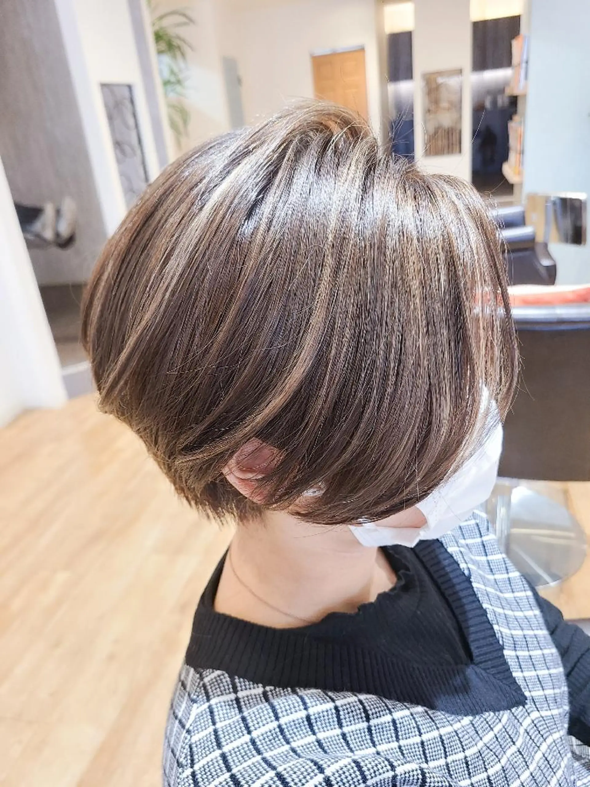 ショート ハイライト 小平 昌宏のヘアスタイル
