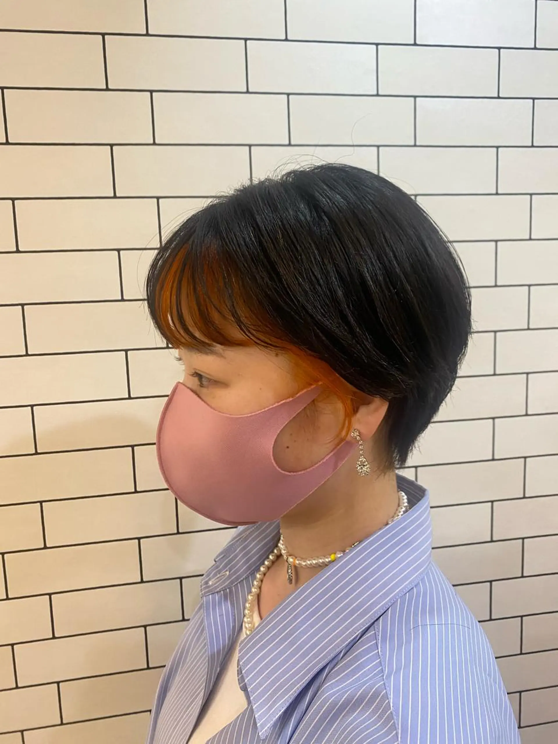ショート ミストバング カット ヘアカラー トリートメント オーストヘアージジ所属・TAI透明カラー 柔らかい縮毛矯正のヘアスタイル
