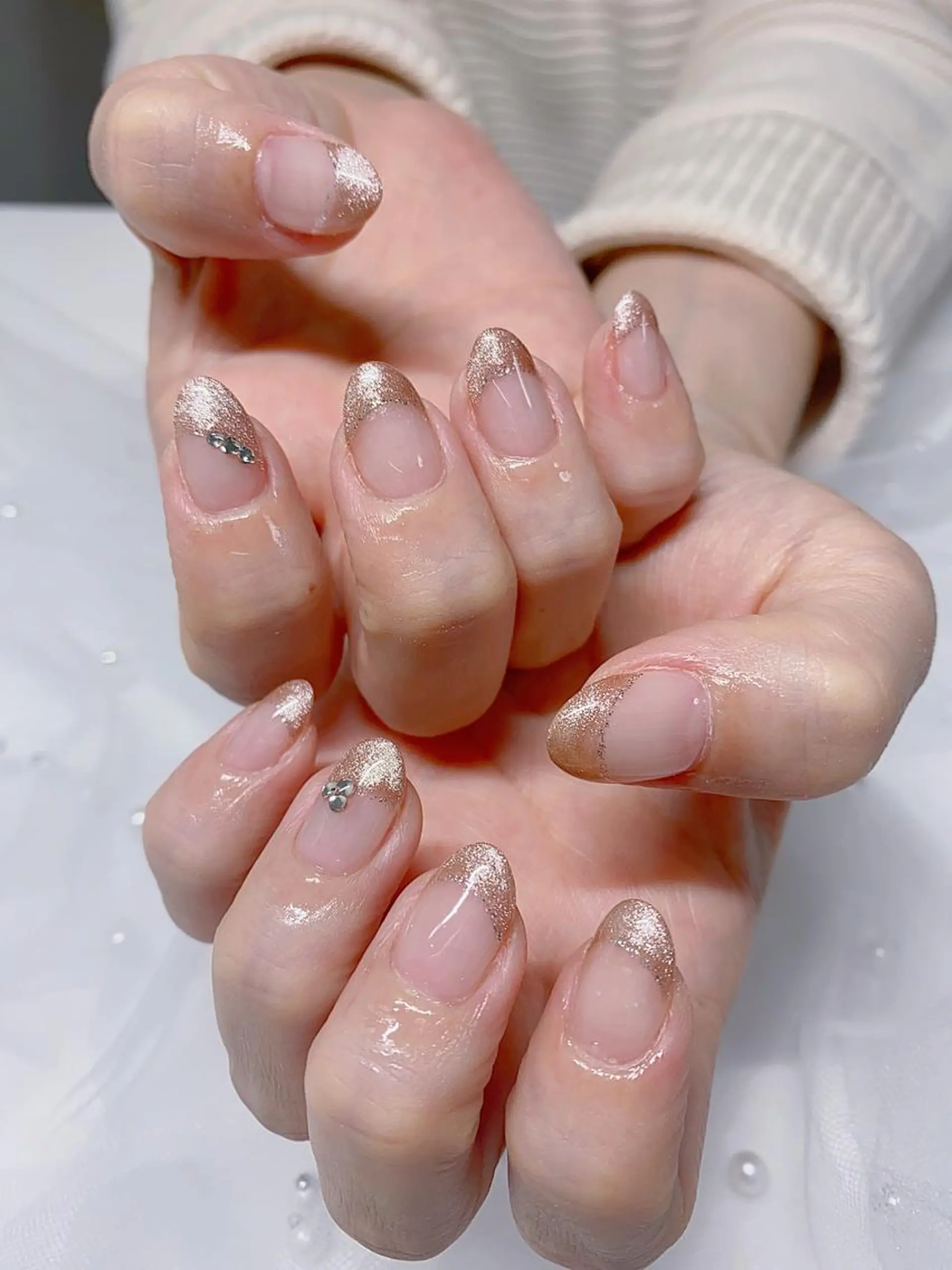 ネイル フレンチネイル ラメ(グリッター) マグネットネイル マグネットフレンチ ハンドネイル Jasmine nailsalon所属・ジャスミン ネイルサロンのネイルデザイン