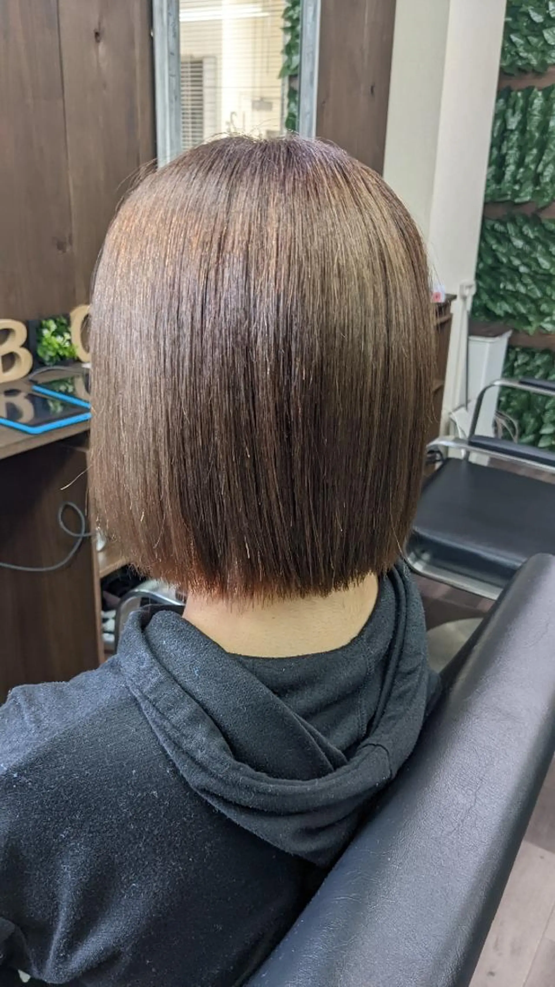 ミディアム カラー アッシュ アッシュブラウン ブラウンカラー カット ヘアカラー トリートメント hair salon BC所属・hair salon BCのヘアスタイル