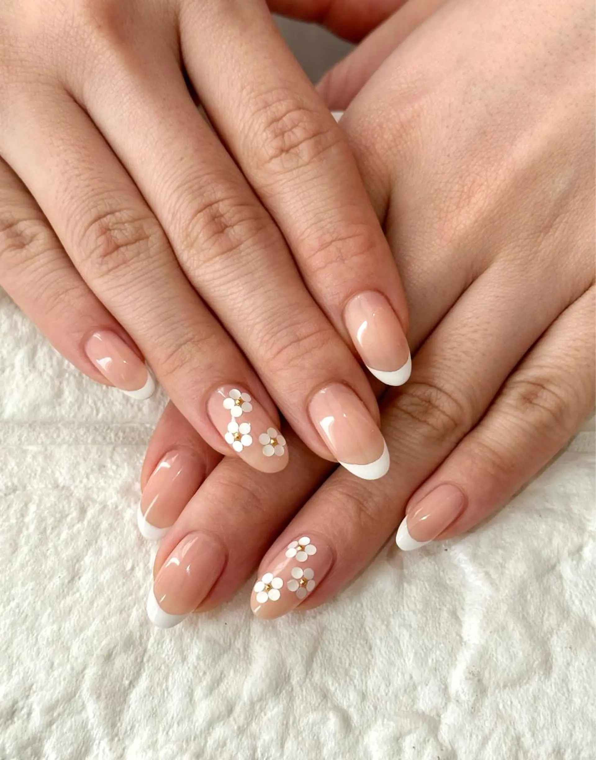 ネイル フレンチネイル ラルゴ所属・Largo ラルゴのネイルデザイン