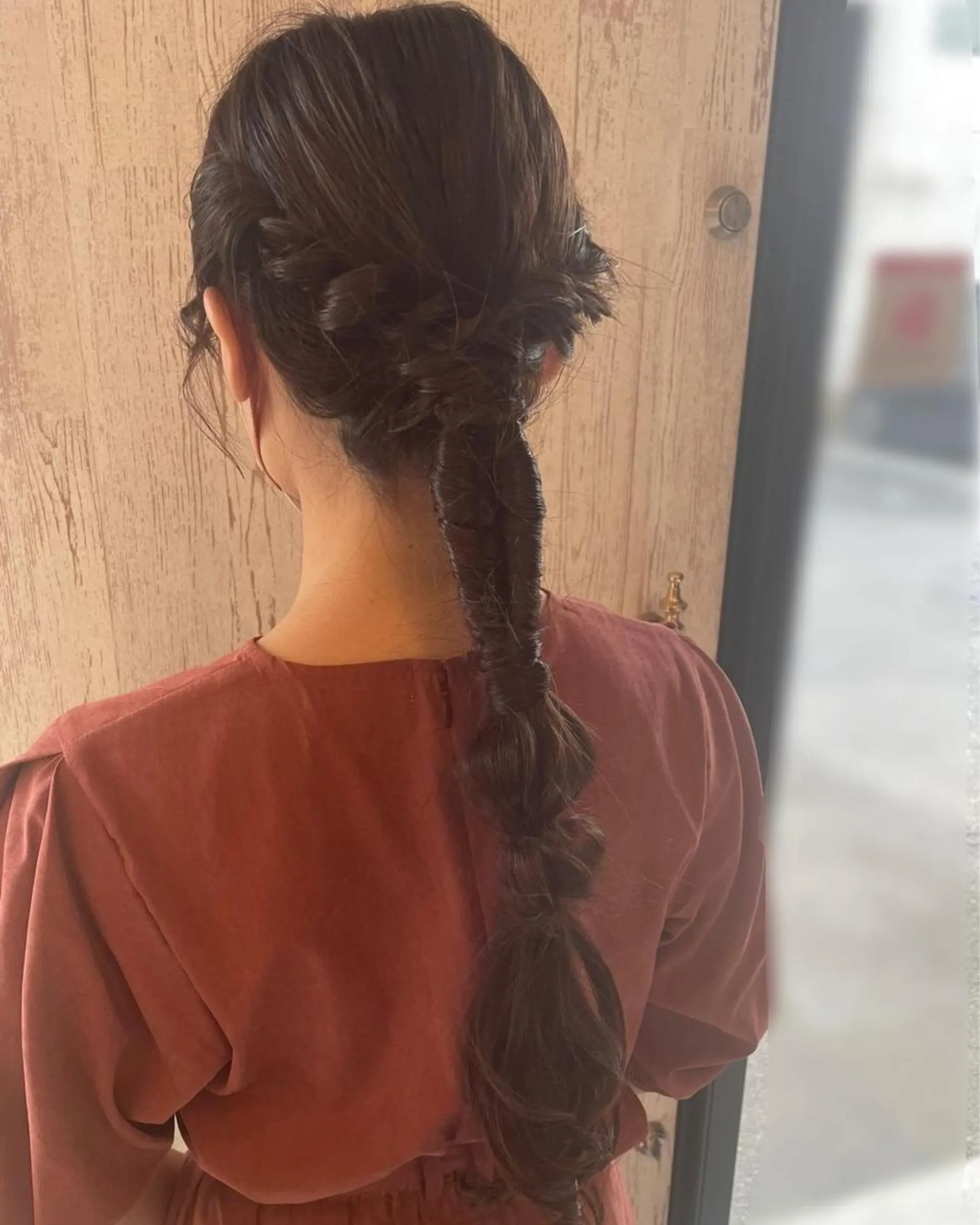 ロング ヘアアレンジ 岡村 真子のヘアスタイル