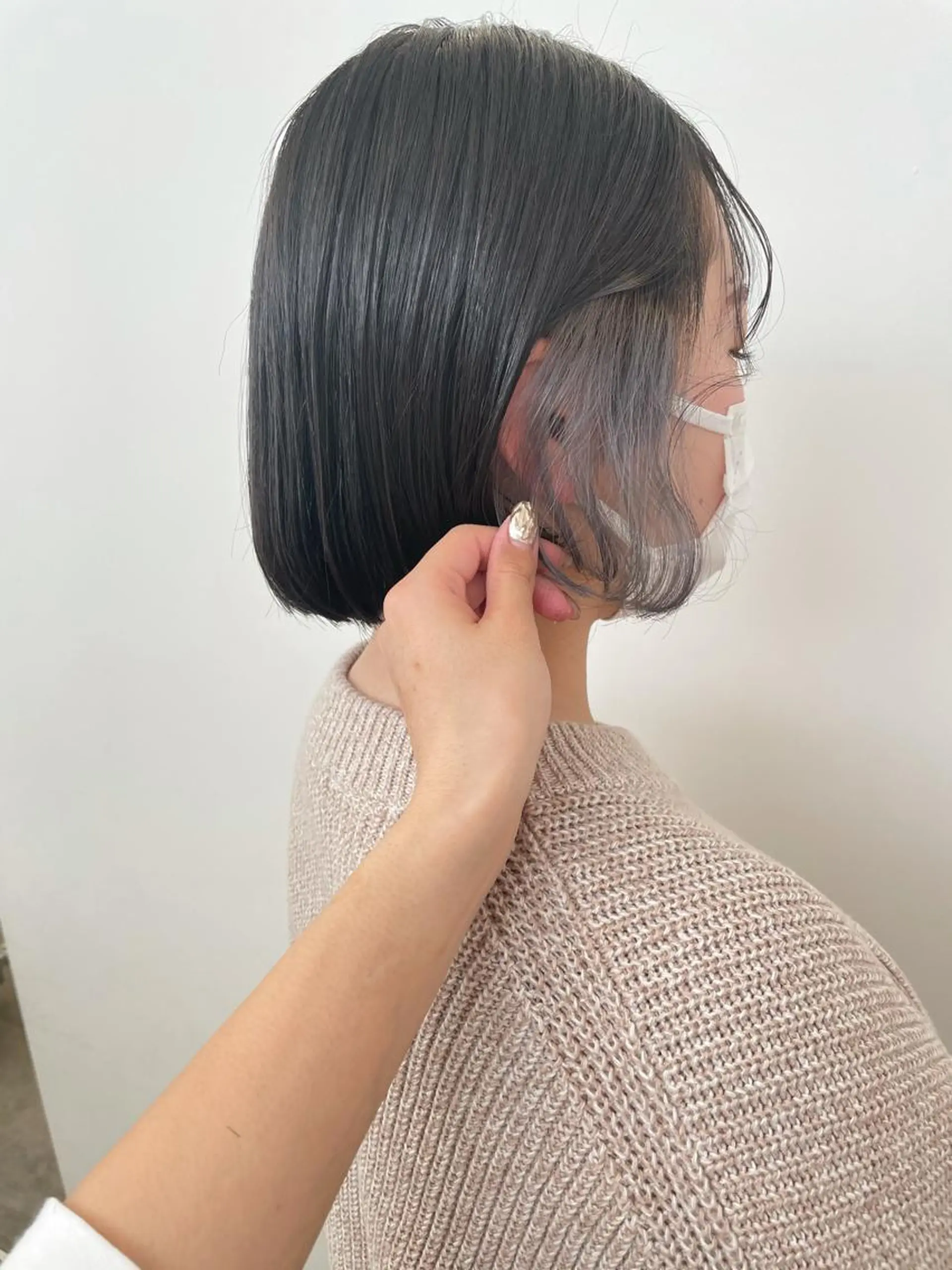 ショート カラー ヘアアレンジ シルバー ボブ GO TODAY  SHAiRE SALON岡山所属・Sana/ 耳ツボ/インナーのヘアスタイル