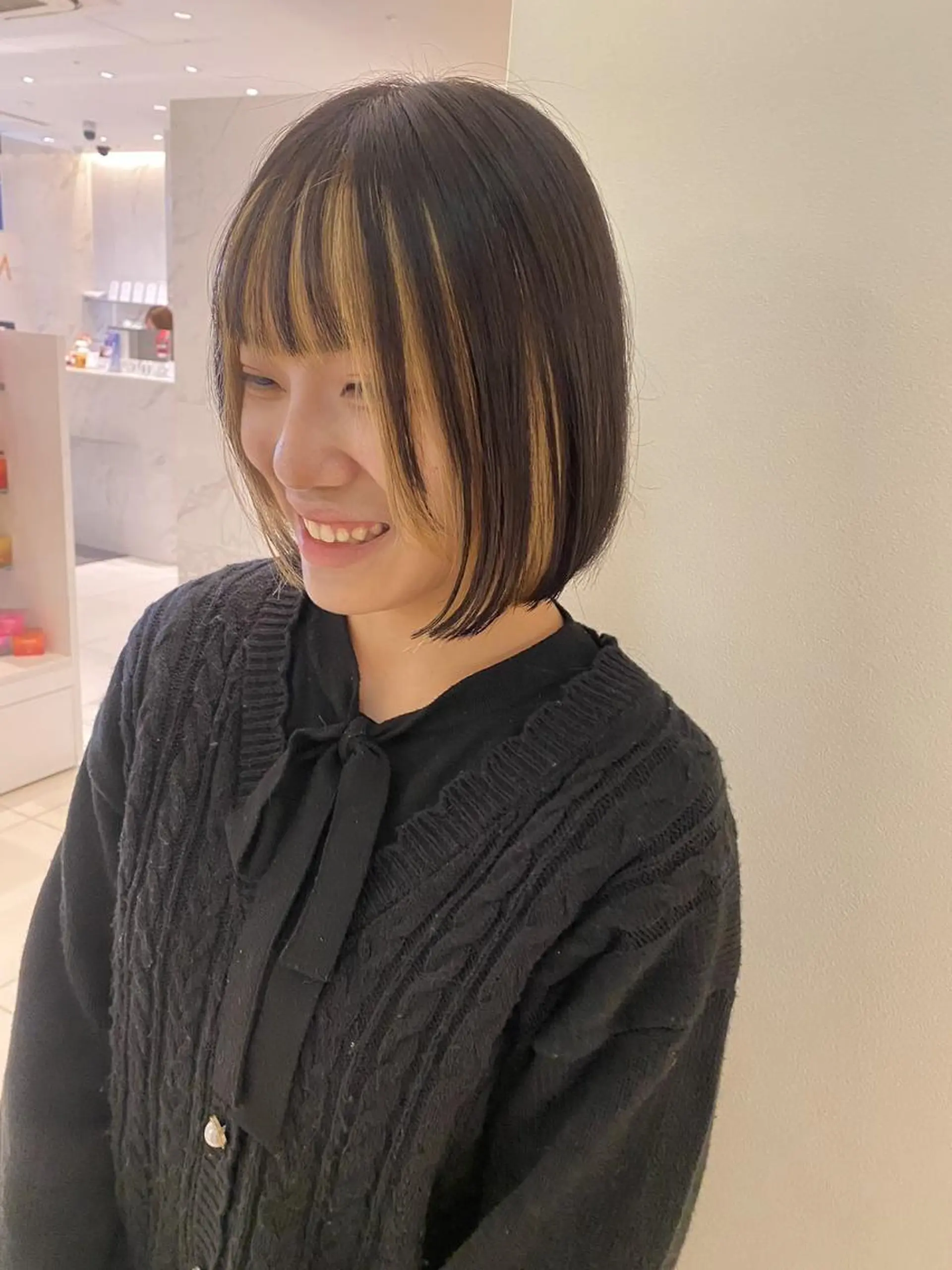 ミディアム ヘアカラー アヴァンスクロス あべのルシアス店のヘアスタイル