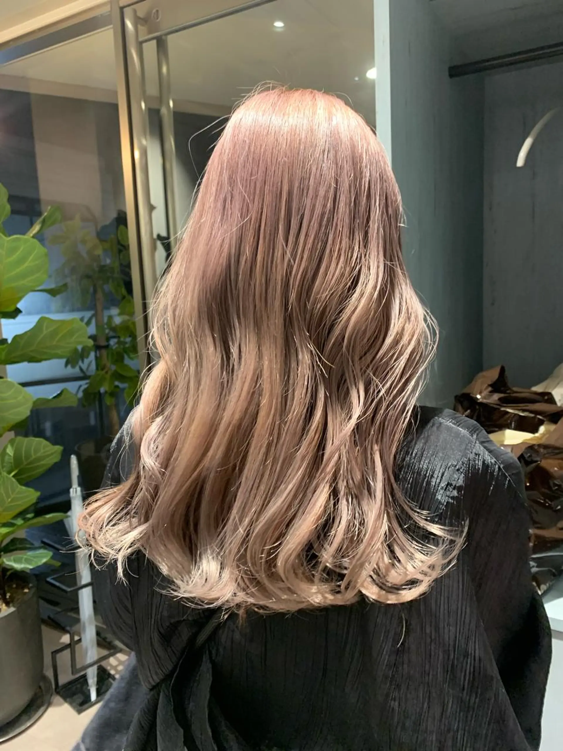 セミロング カット ヘアカラー 【髪質改善🌿】木本 志歩のヘアスタイル