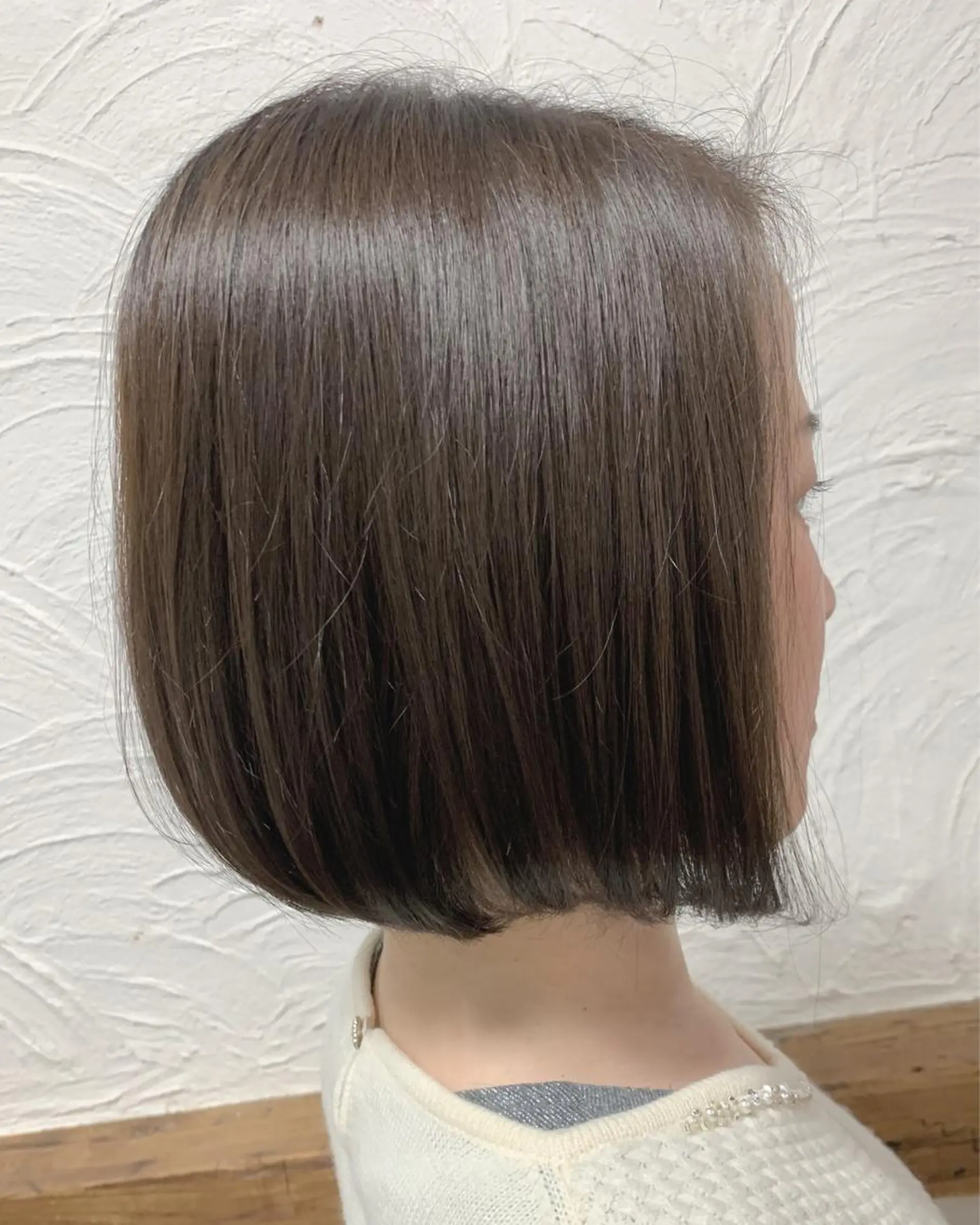 ミディアム ボブ カット ヘアカラー トリートメント 菅野 愛のヘアスタイル