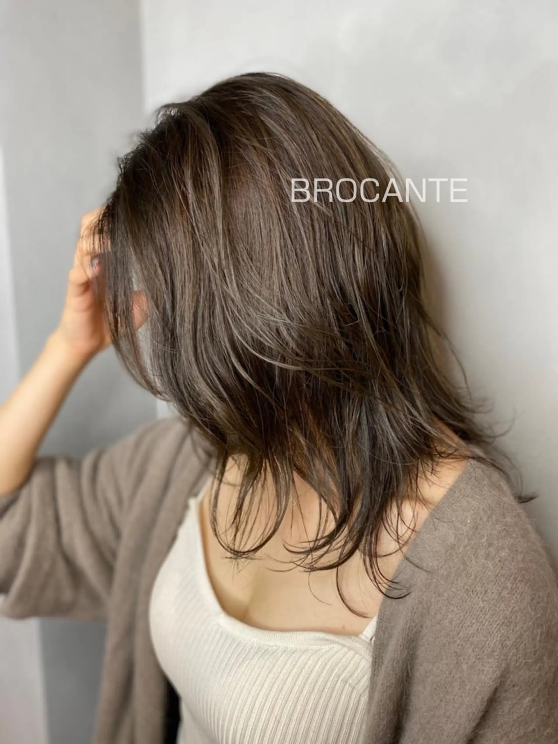 セミロング カラー 透明感カラー レイヤーカット カット ヘアカラー トリートメント BROCANTE✂︎ karasawa.nのヘアスタイル
