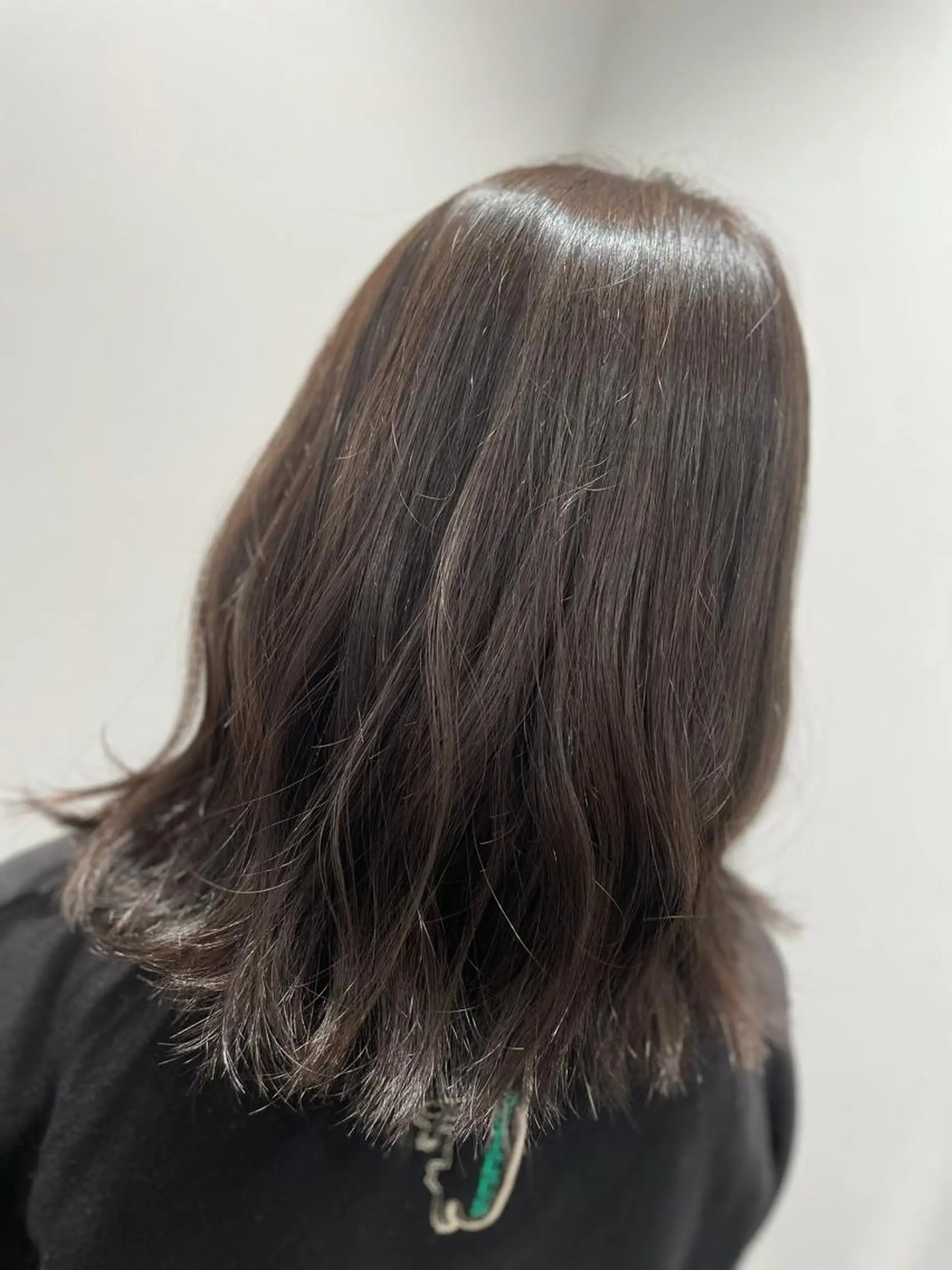 ミディアム カラー オリーブグレー REM   上大岡所属・サトウ .のヘアスタイル