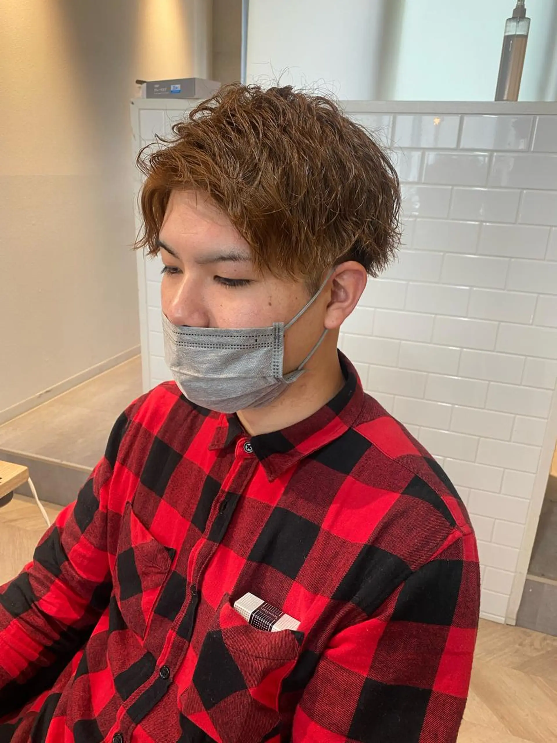 メンズ メンズパーマ メンズツイストパーマ ツイストパーマ カット パーマ 西山 恵太郎のヘアスタイル