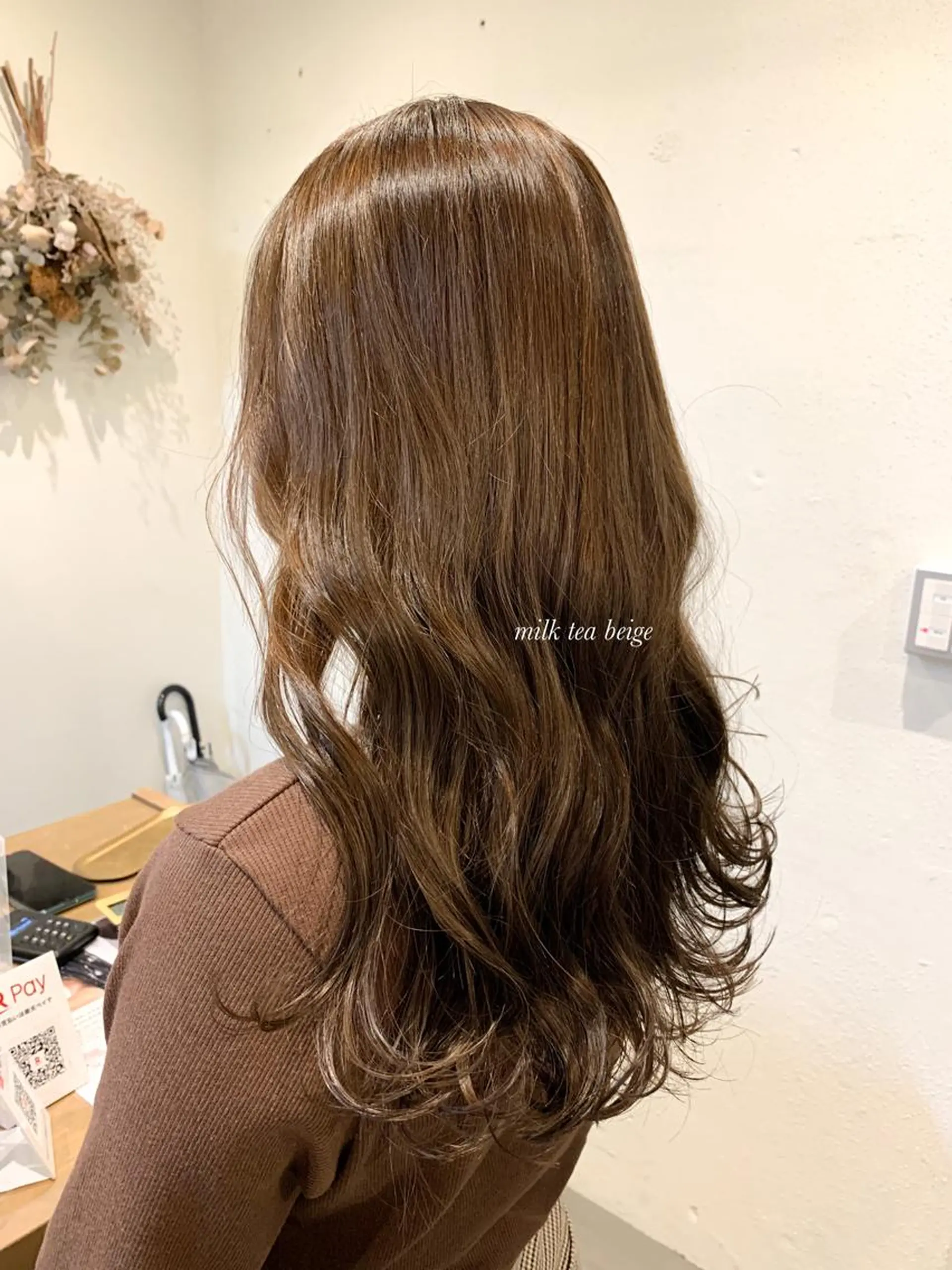 セミロング カラー ベージュカラー イルミナカラー ミルクティーベージュ ブリーチなしカラー 🌿‬脇黒丸 彩のヘアスタイル