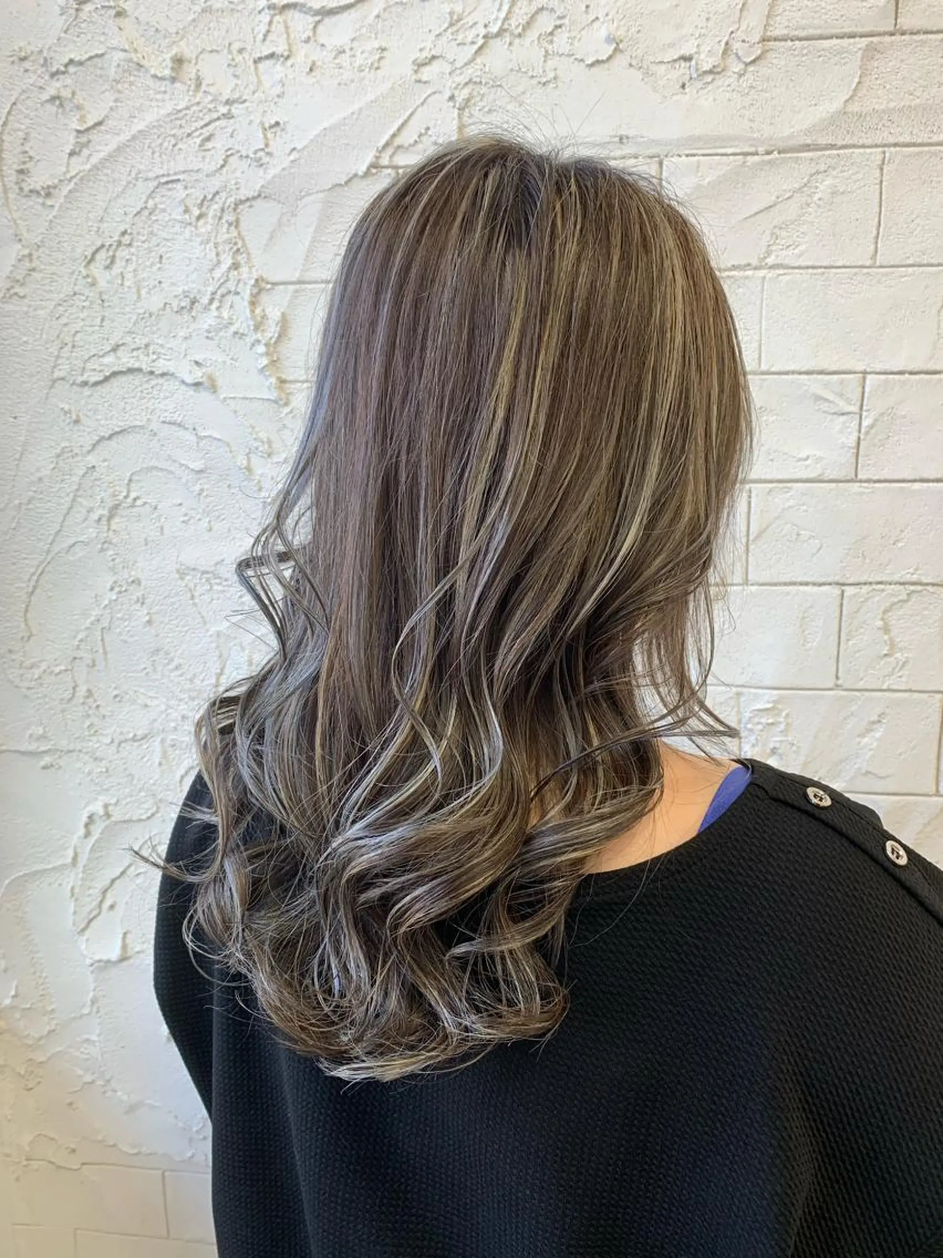 セミロング ハイライト ヘアカラー archange 大井川のヘアスタイル
