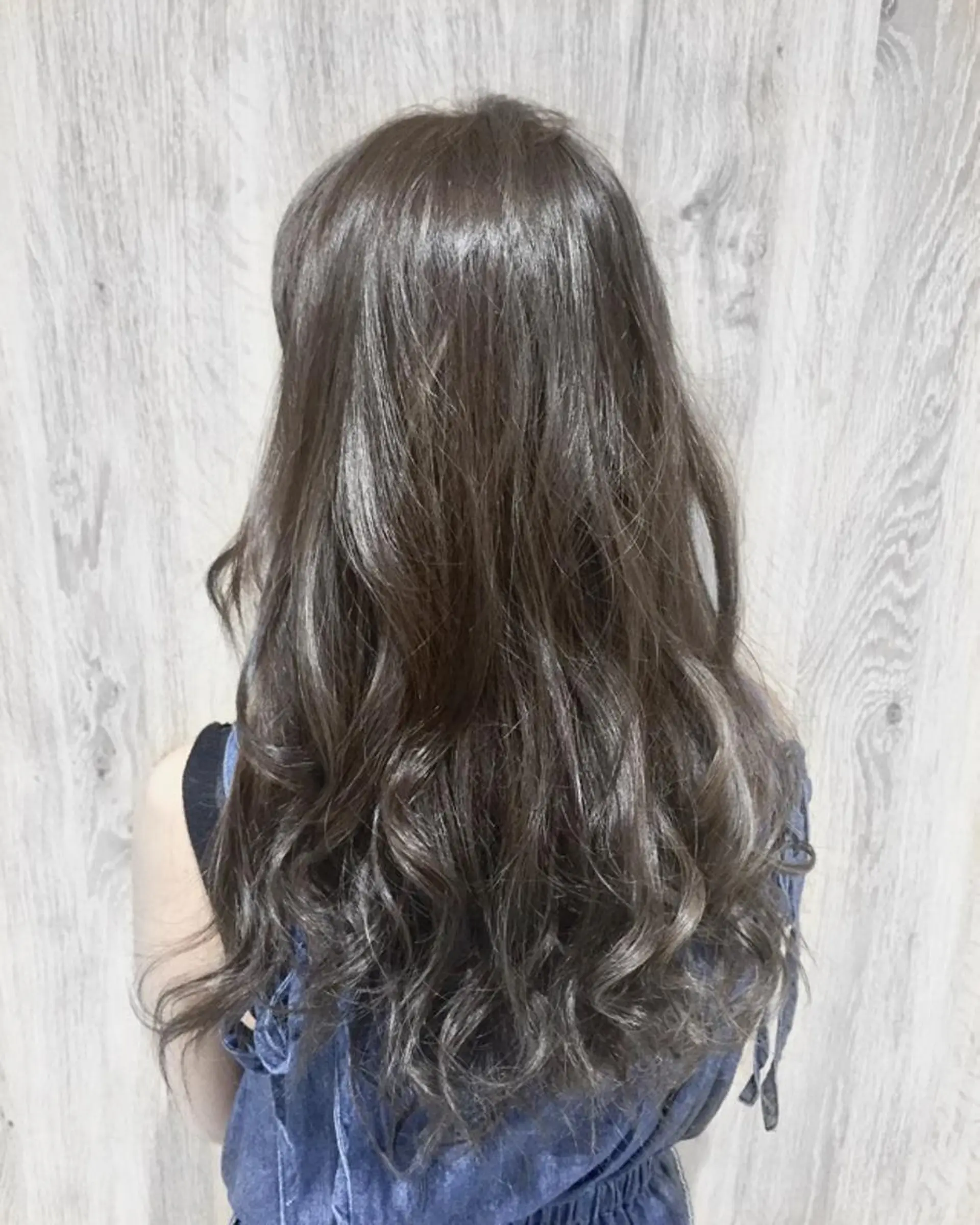 ロング カラー ヘアカラー トリートメント 松吉 純平のヘアスタイル