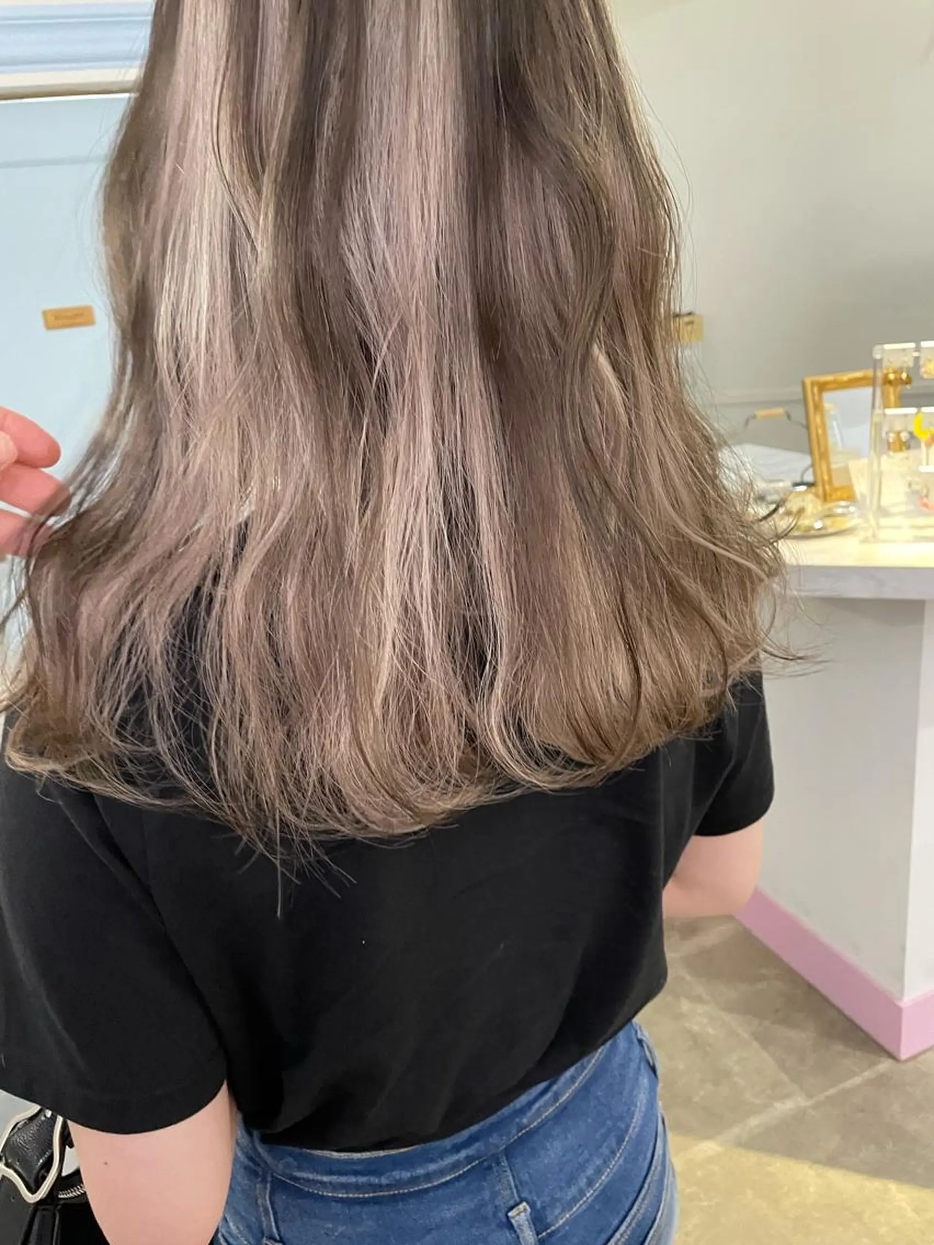 ロング ヘアカラー トリートメント Lit所属・Lit.豊橋 夏目のヘアスタイル