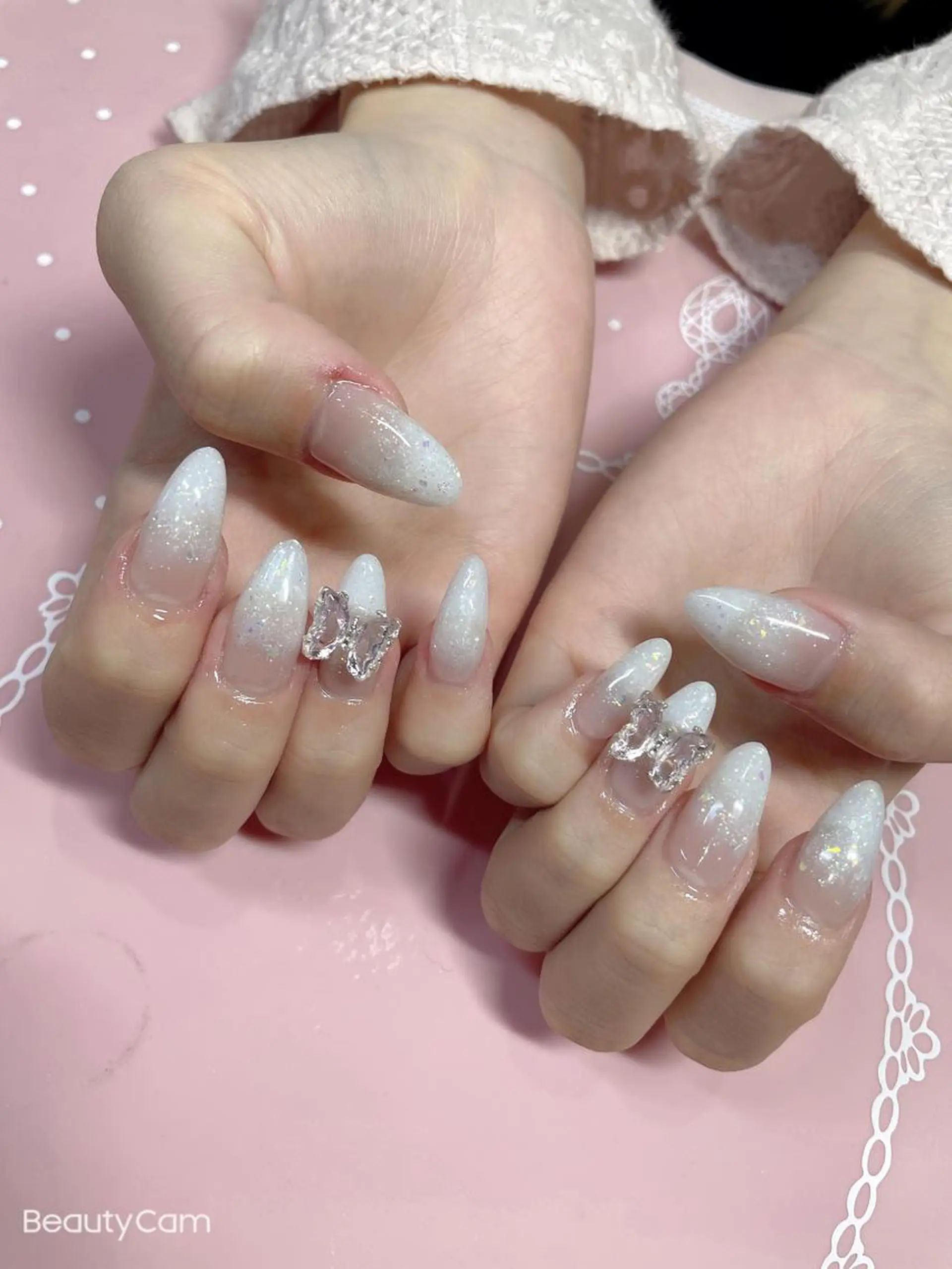 ミディアム ネイル ハンドネイル 《LB》ラブリエ Nail&eyeのマツエク・マツパデザイン