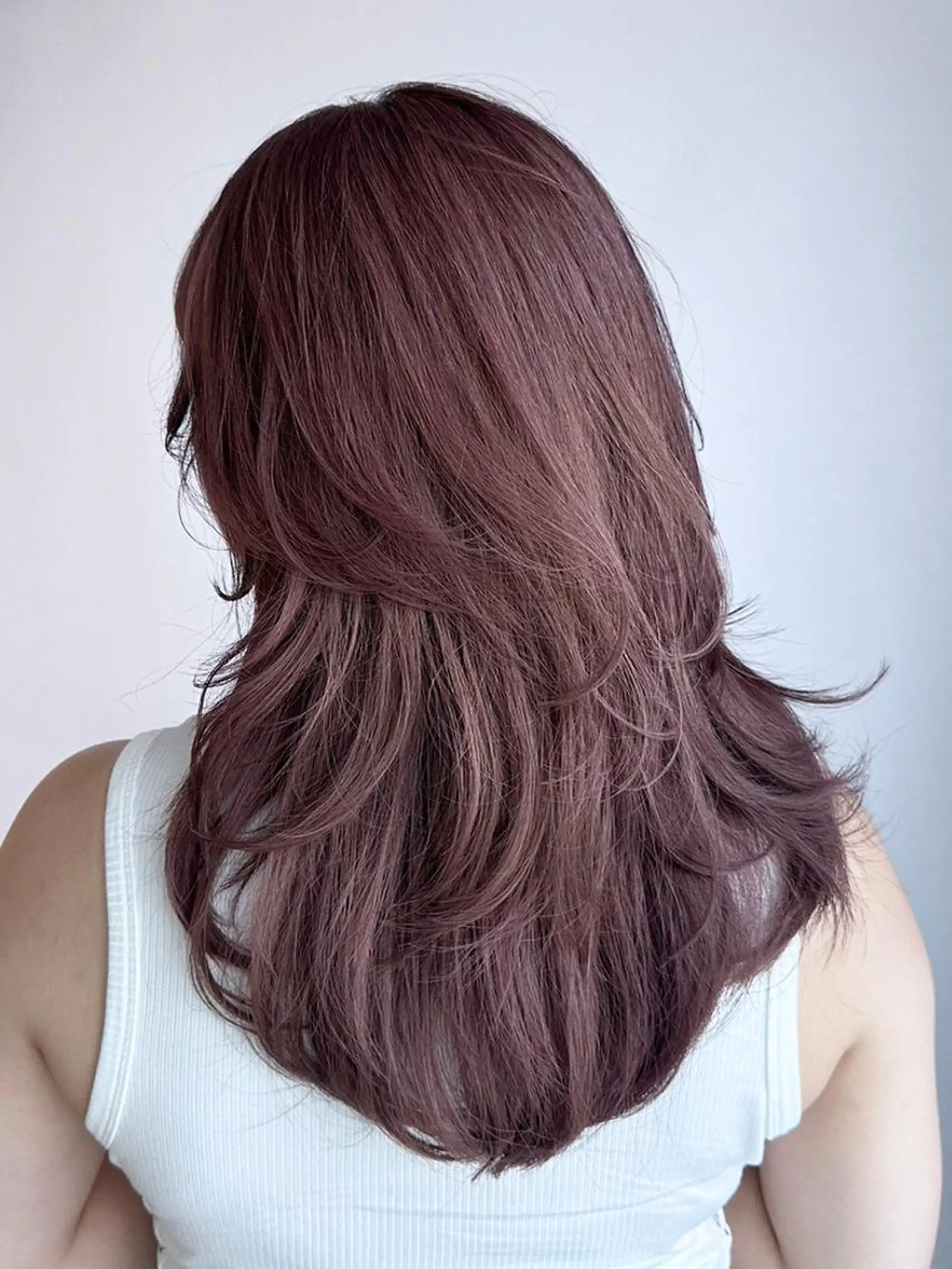 セミロング カラー レイヤーカット ITby ALBUM 北千住店のヘアスタイル