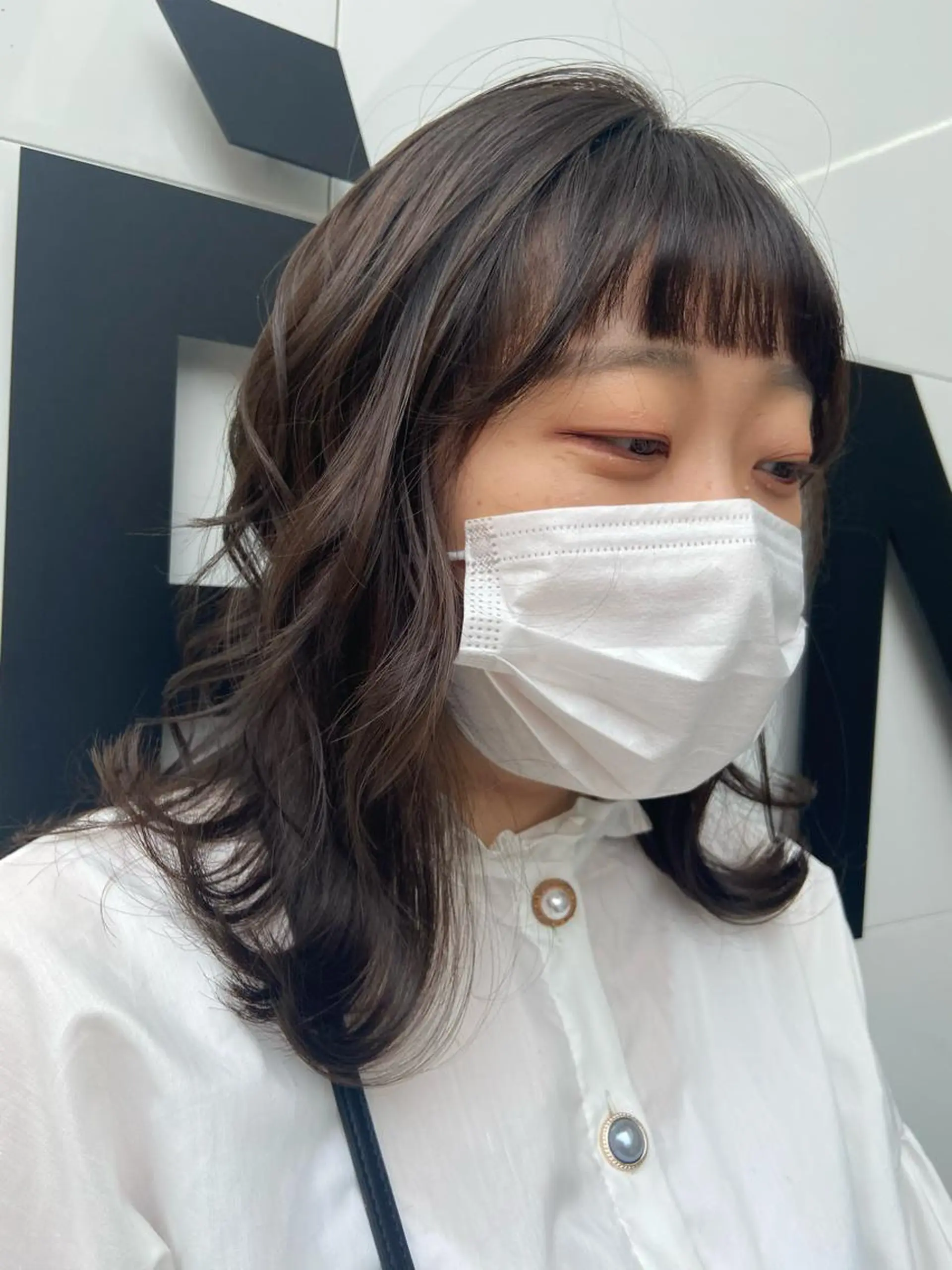 ミディアム レイヤーカット 淺谷 美紀のヘアスタイル
