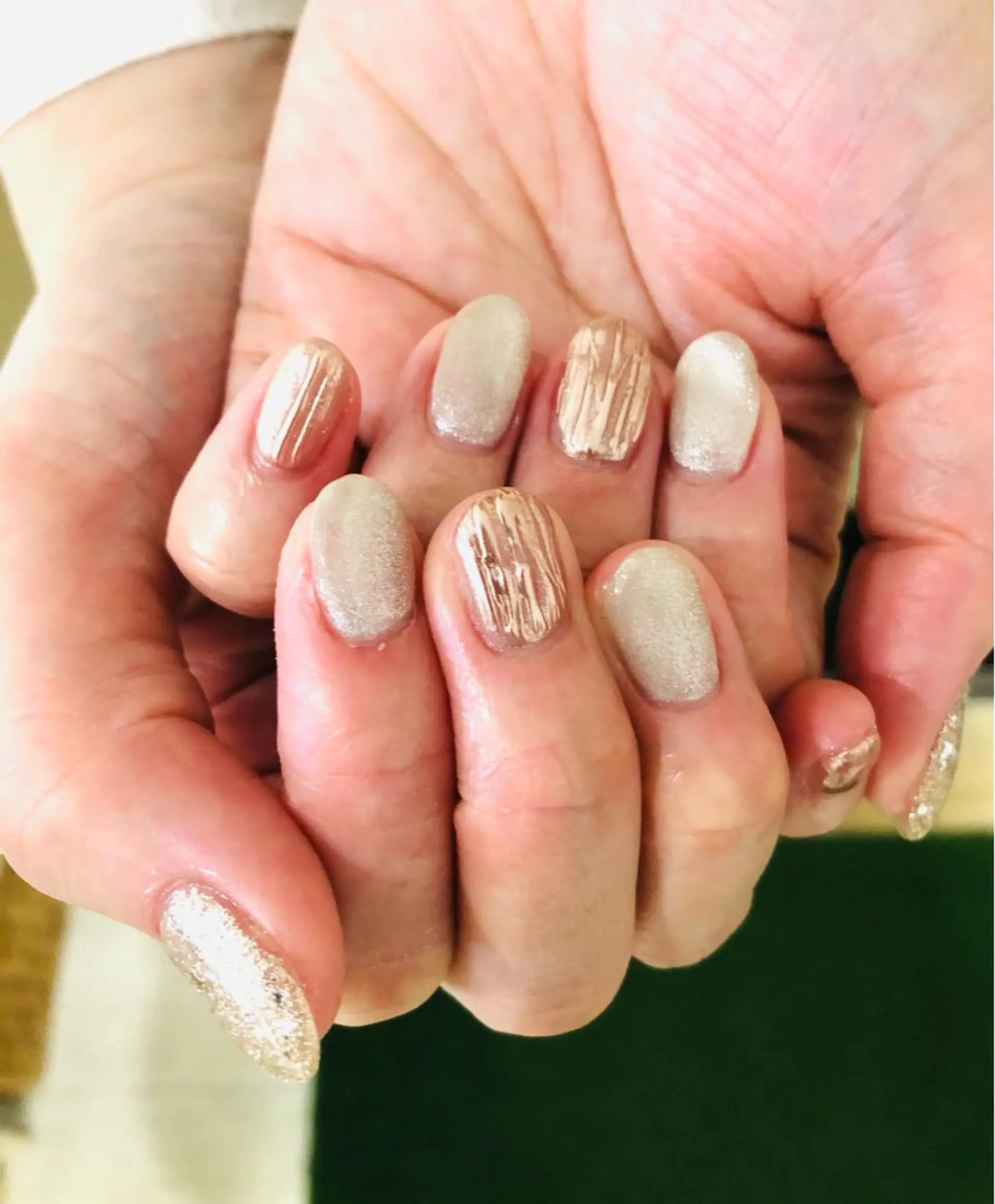 ネイル ニュアンスネイル H3(エイチスリー)所属・H3 hitoのネイルデザイン