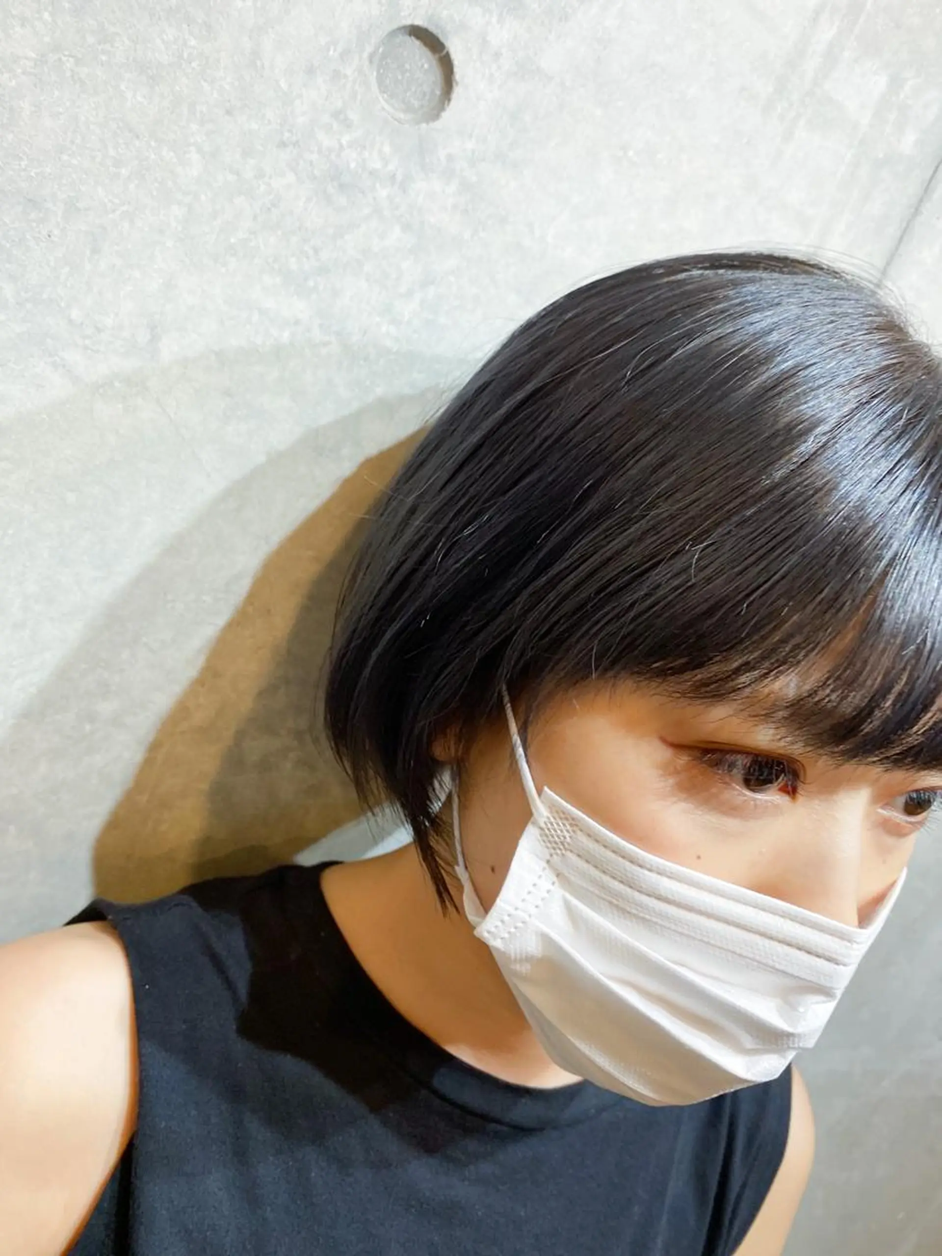 ショート カラー 艶髪ブリーチ 永井竜也のヘアスタイル