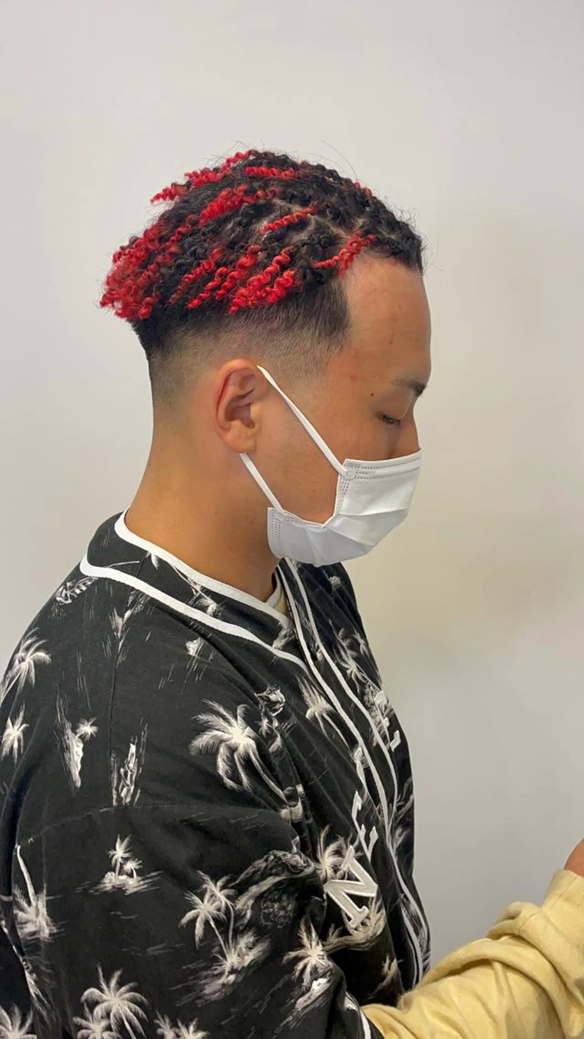 ショート カラー パーマ レッドカラー カット パーマ メンズパーマのプロ 川野翔太のヘアスタイル