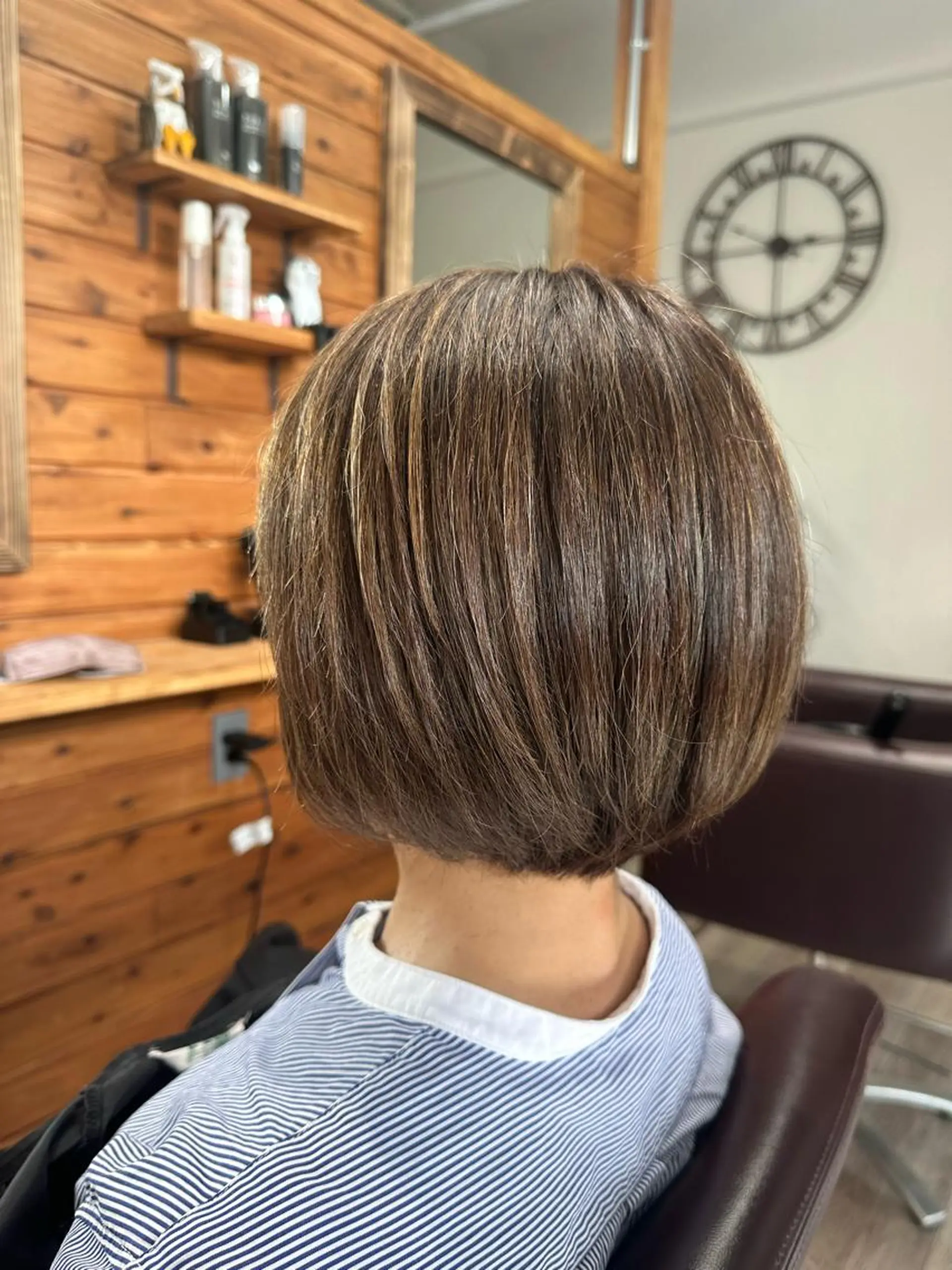 ショート ハイライト ヘアカラー トリートメント ハットリ 代表のヘアスタイル