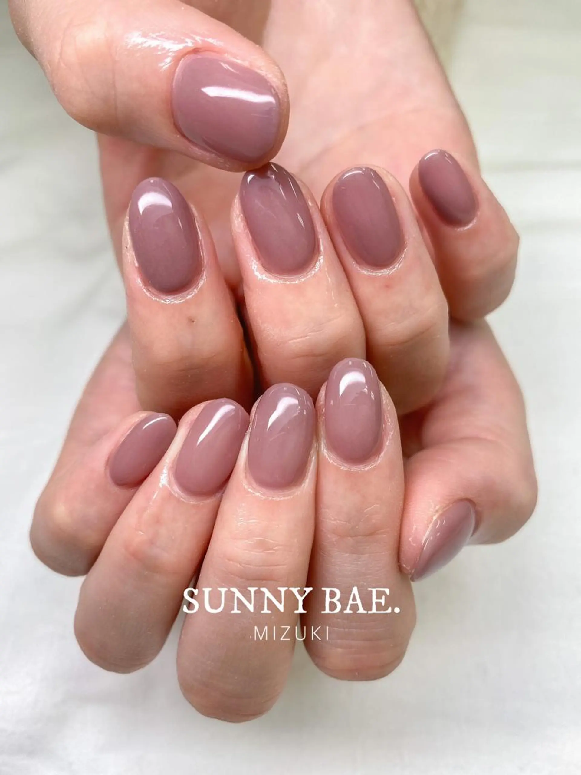 ネイル 氷ネイル・うるうるネイル ワンカラーネイル SUNNY BAE. 🌼MIZUKIのネイルデザイン
