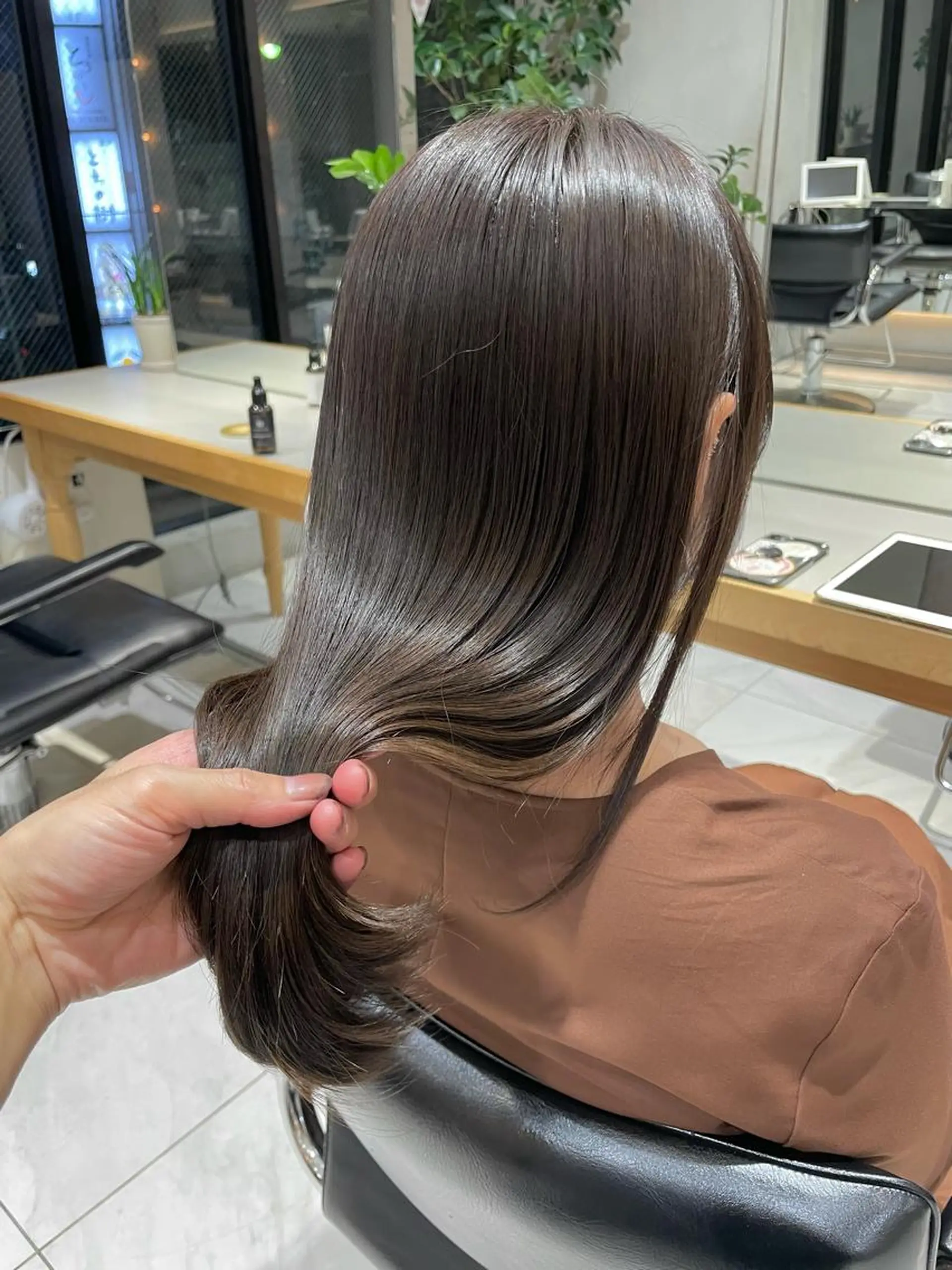 ロング カラー ヘアカラー トリートメント ヘッドスパ 柔らか透け感カラー 🌿ムロヤリョウスケのヘアスタイル