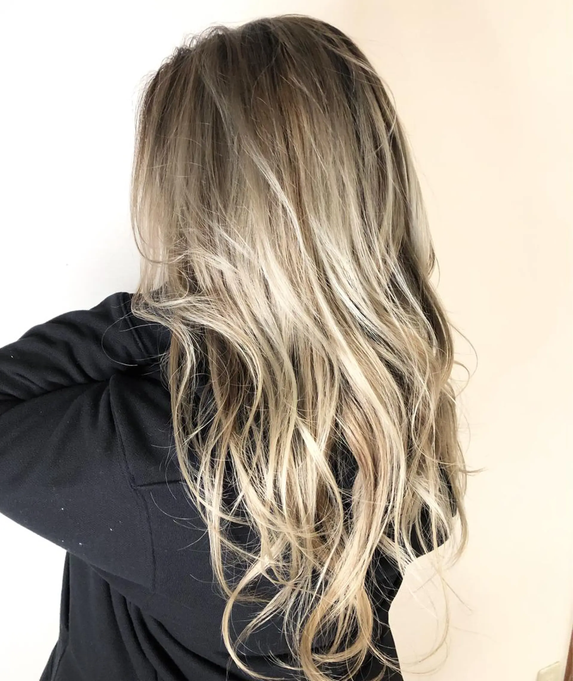 ロング カラー ダブルカラー Ready所属・UEKAJI Noriのヘアスタイル