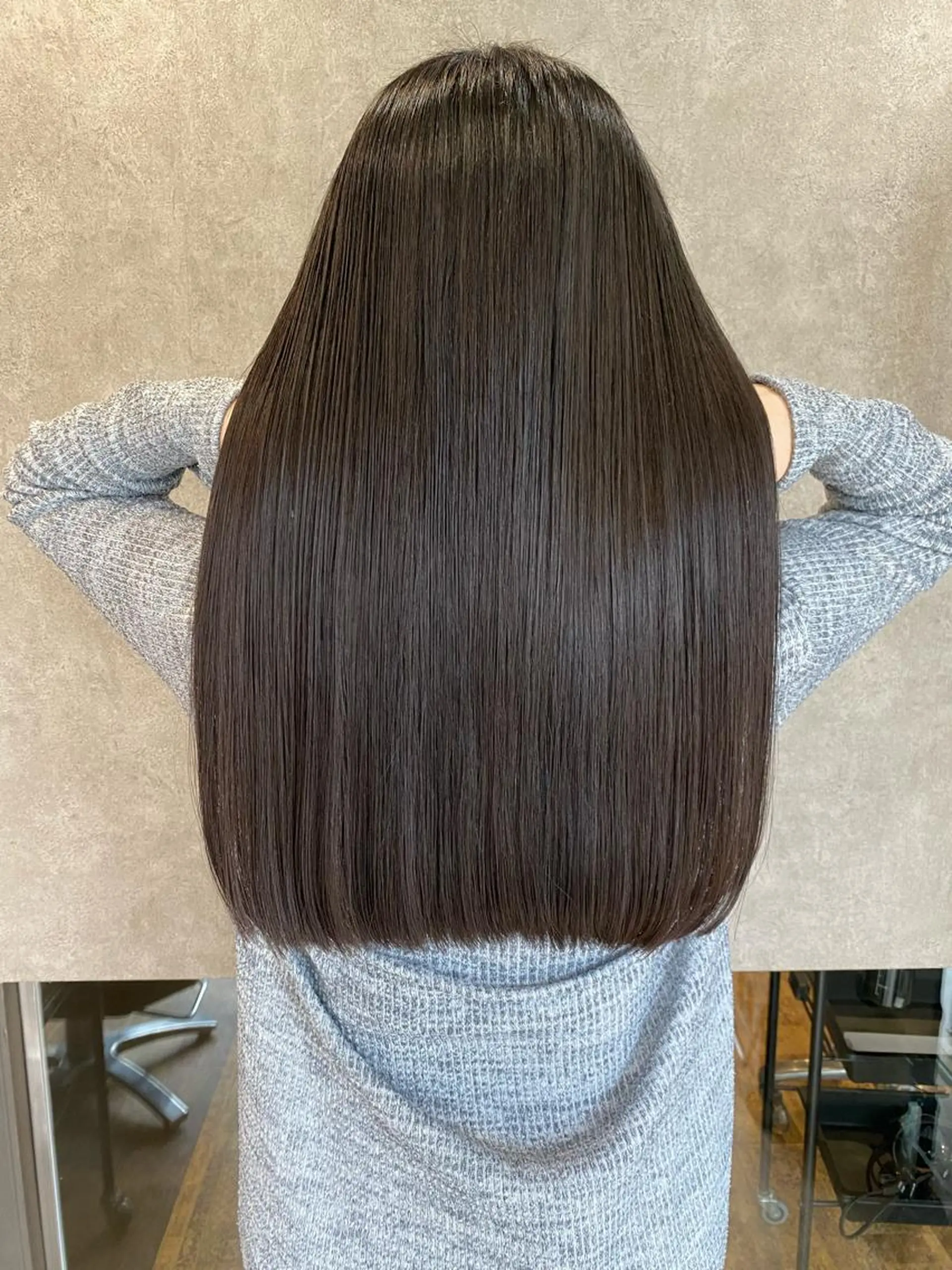 カラー 近藤 七海／箕面／艶カラーのヘアスタイル