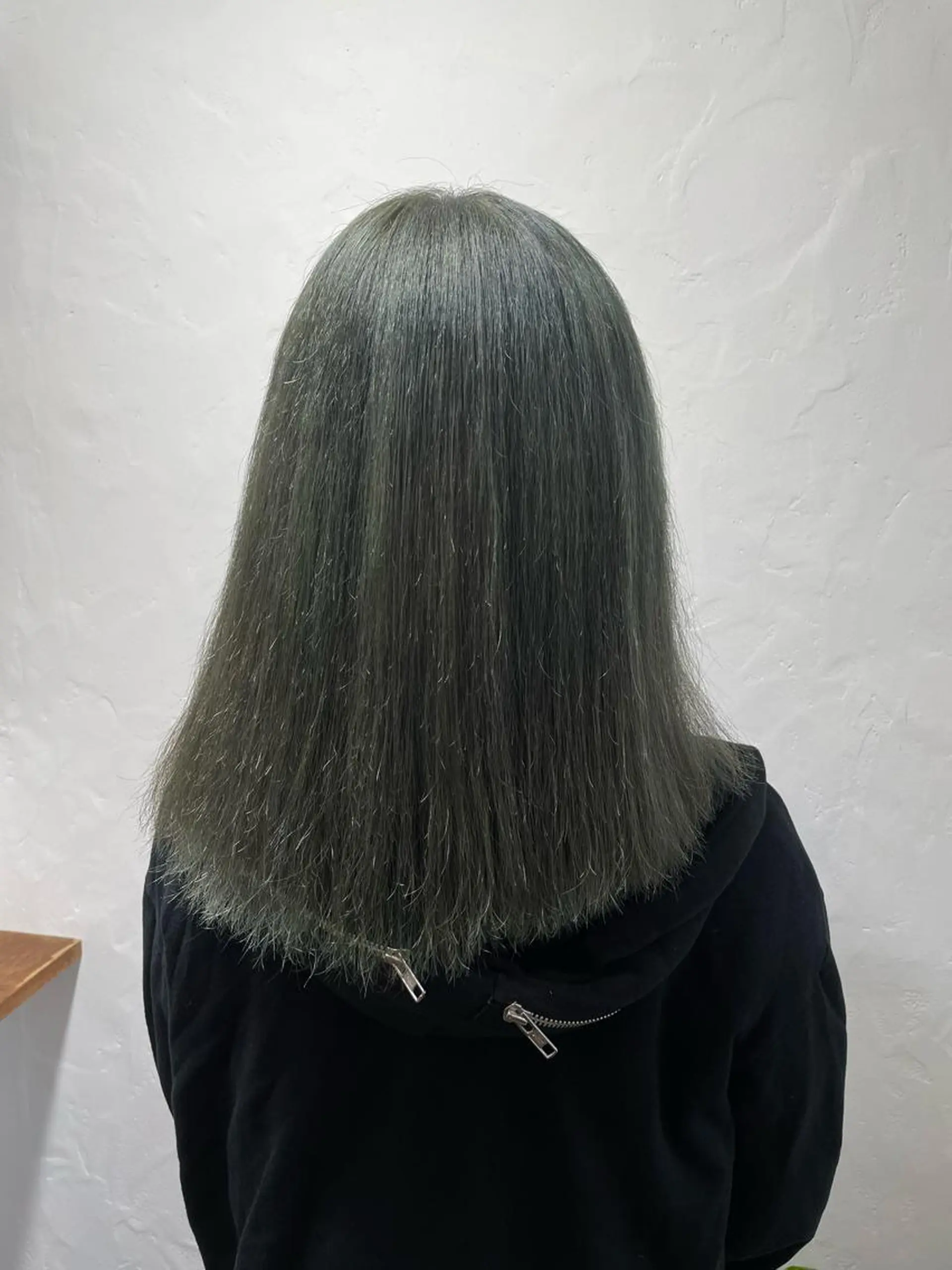 カラー グレージュ カーキグレージュ hair living Liko池袋東口店所属・✨透明感カラー🌱 上村　舜のヘアスタイル