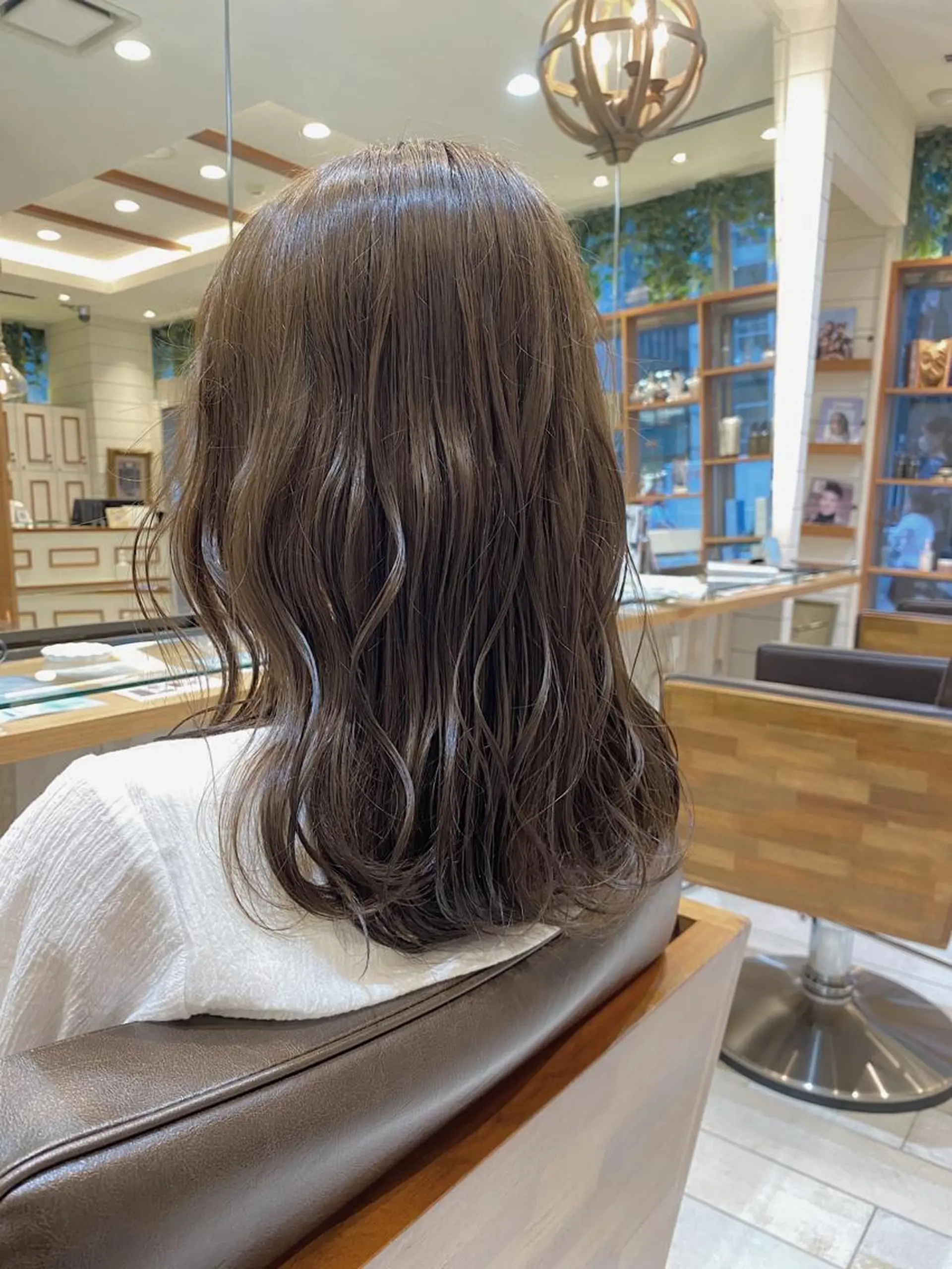 セミロング 🧸にしかた ちひろ🧸 / 渋谷のヘアスタイル