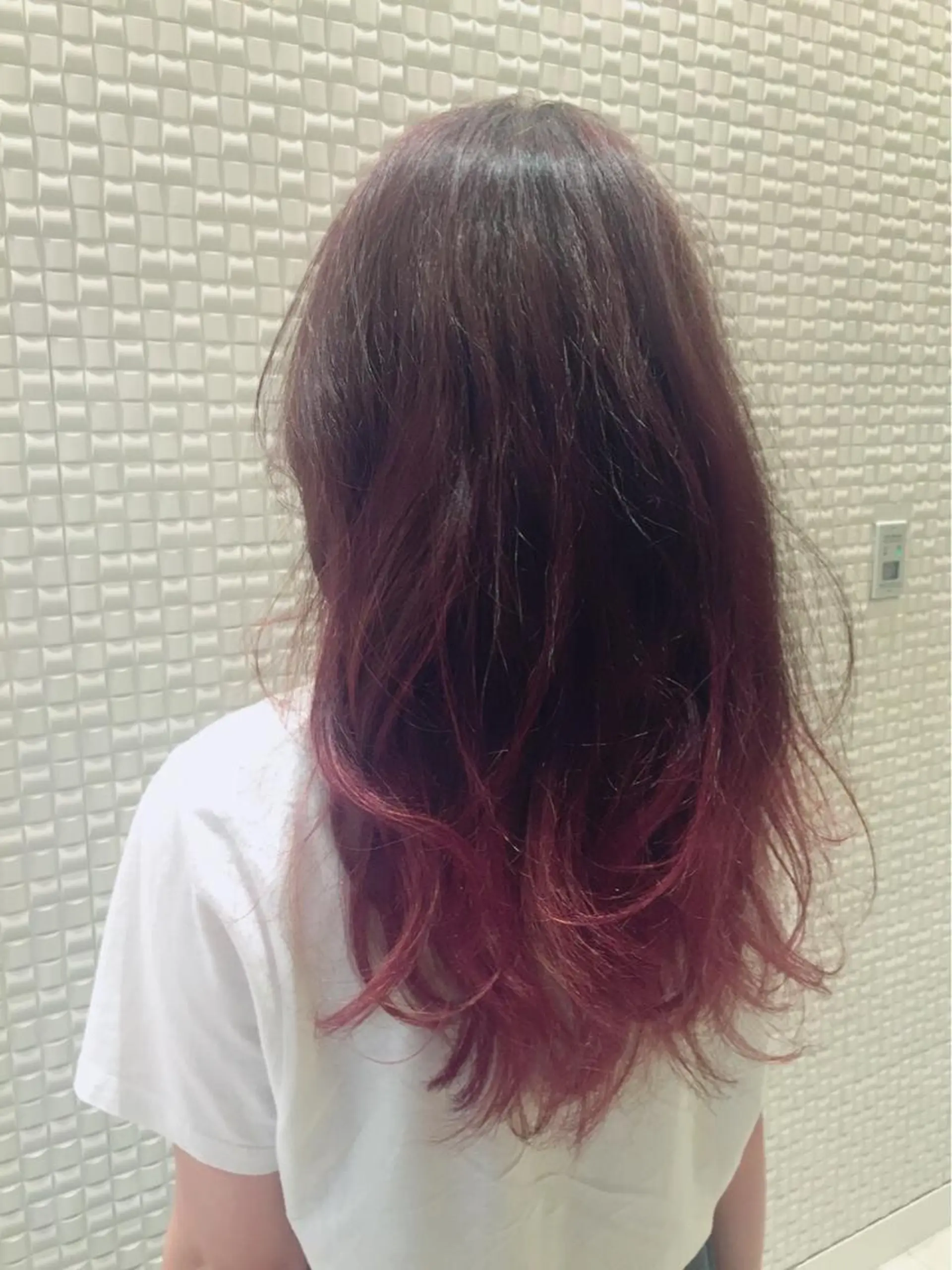 セミロング カラー パーマ ブリーチ グラデーションカラー レッドカラー ローズカラー ✨ハイクオリティ✨ 山本香也のヘアスタイル