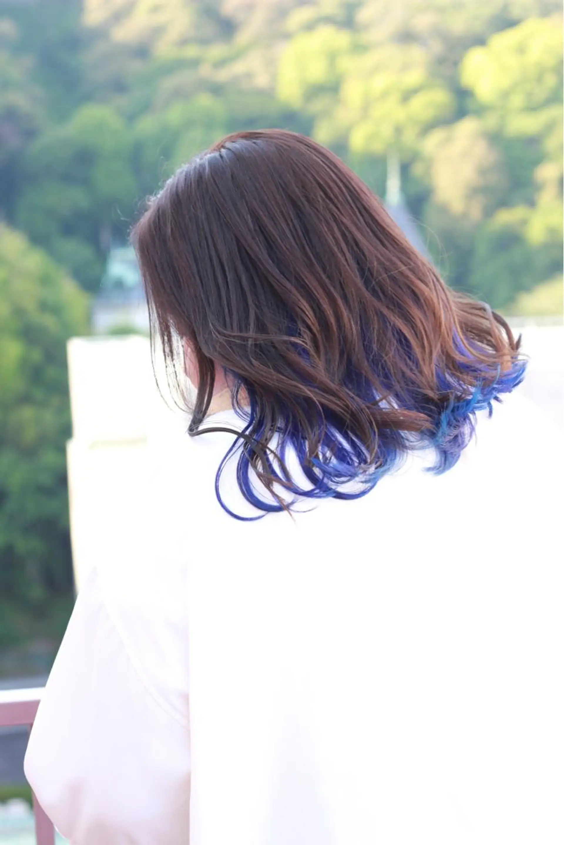 ミディアム カラー ブルーカラー ヘアカラー Viage （ビアージュ）のヘアスタイル