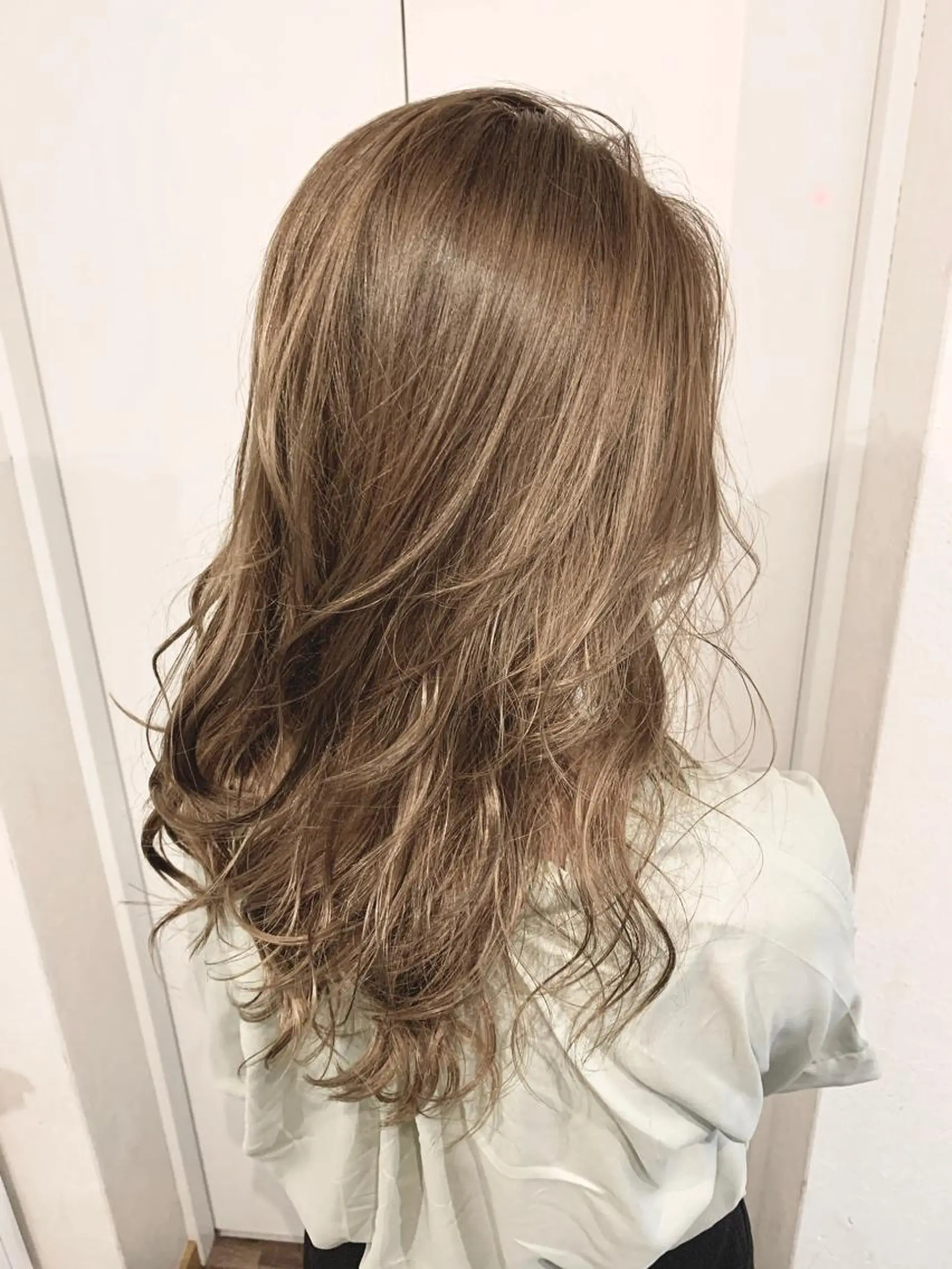 ロング 韓国レイヤーカット KOUKIのヘアスタイル