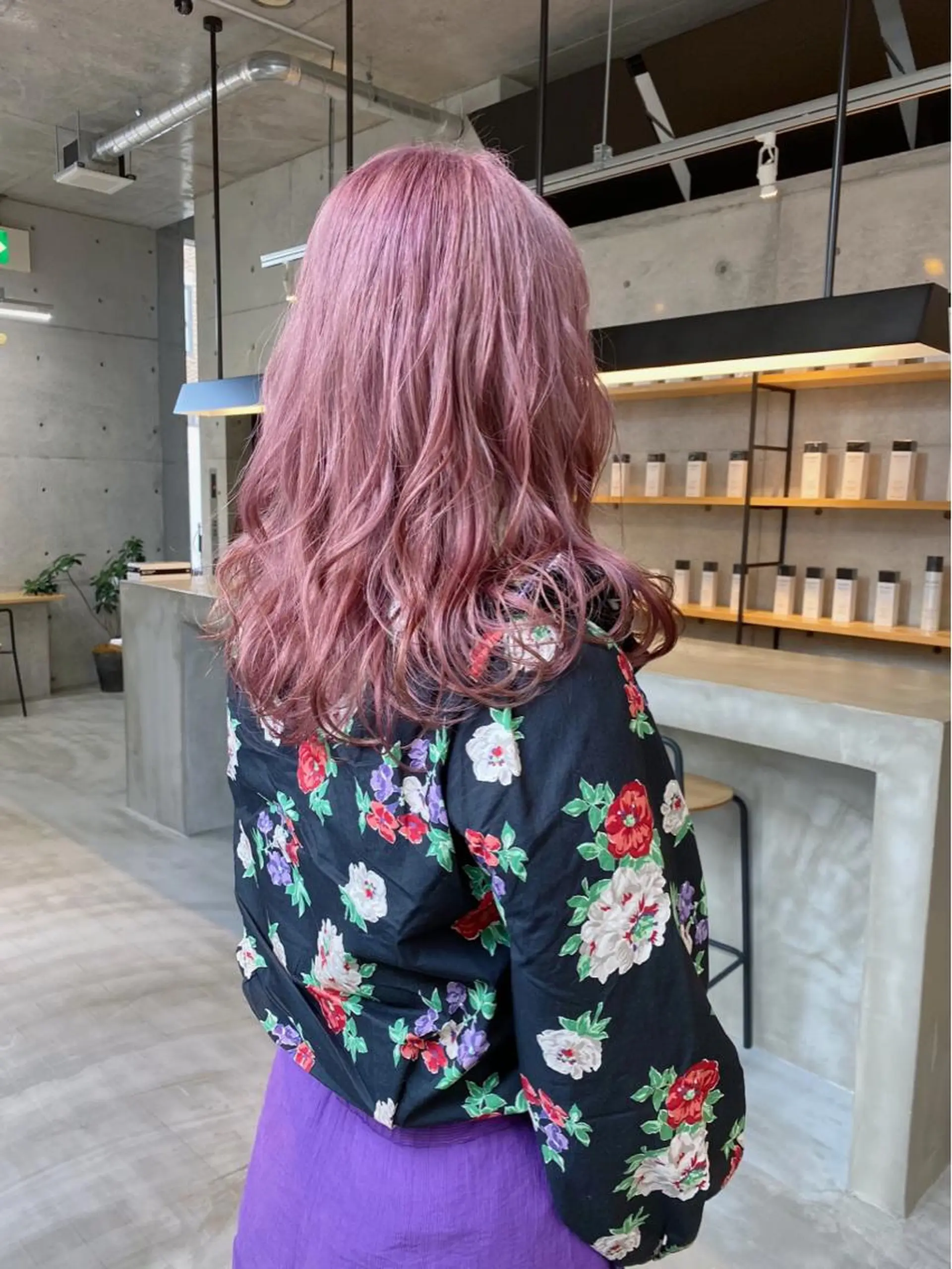 セミロング カット ヘアカラー パーマ トリートメント son hair HIROEのヘアスタイル