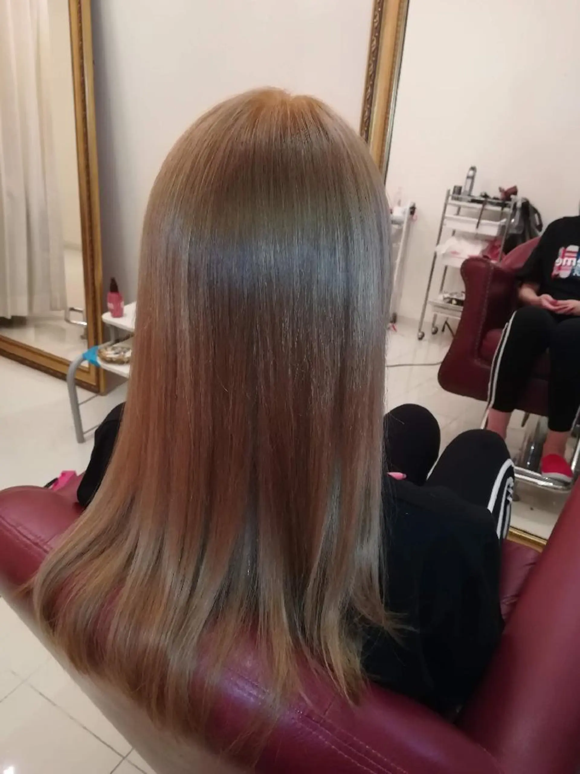 ロング カラー 東心斎橋peace 豆柴サロンのヘアスタイル