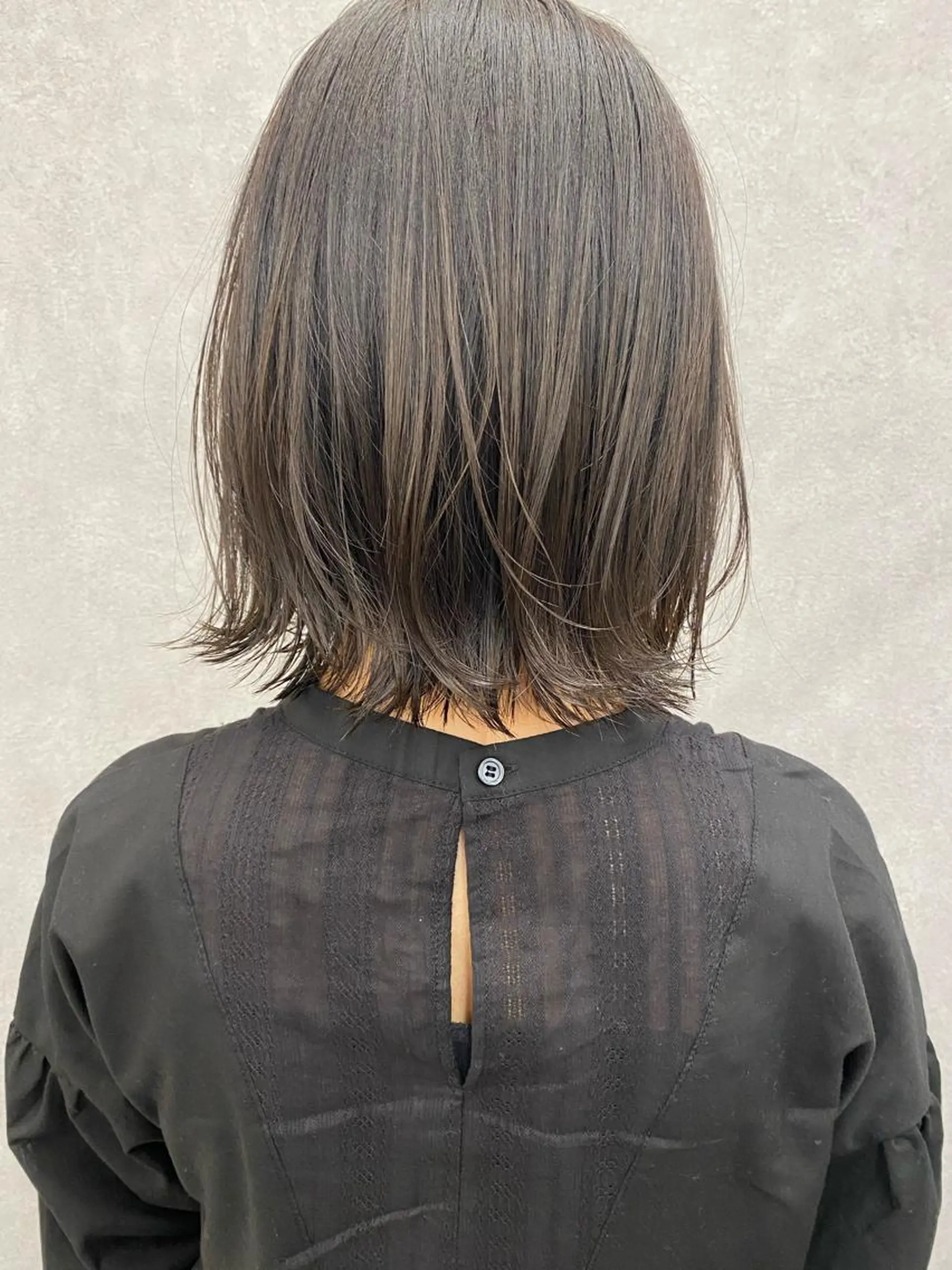 ショート カラー ヘアアレンジ 透明感カラー 伸ばしかけ カット ヘアカラー トリートメント Kawaguchi Arisaのヘアスタイル