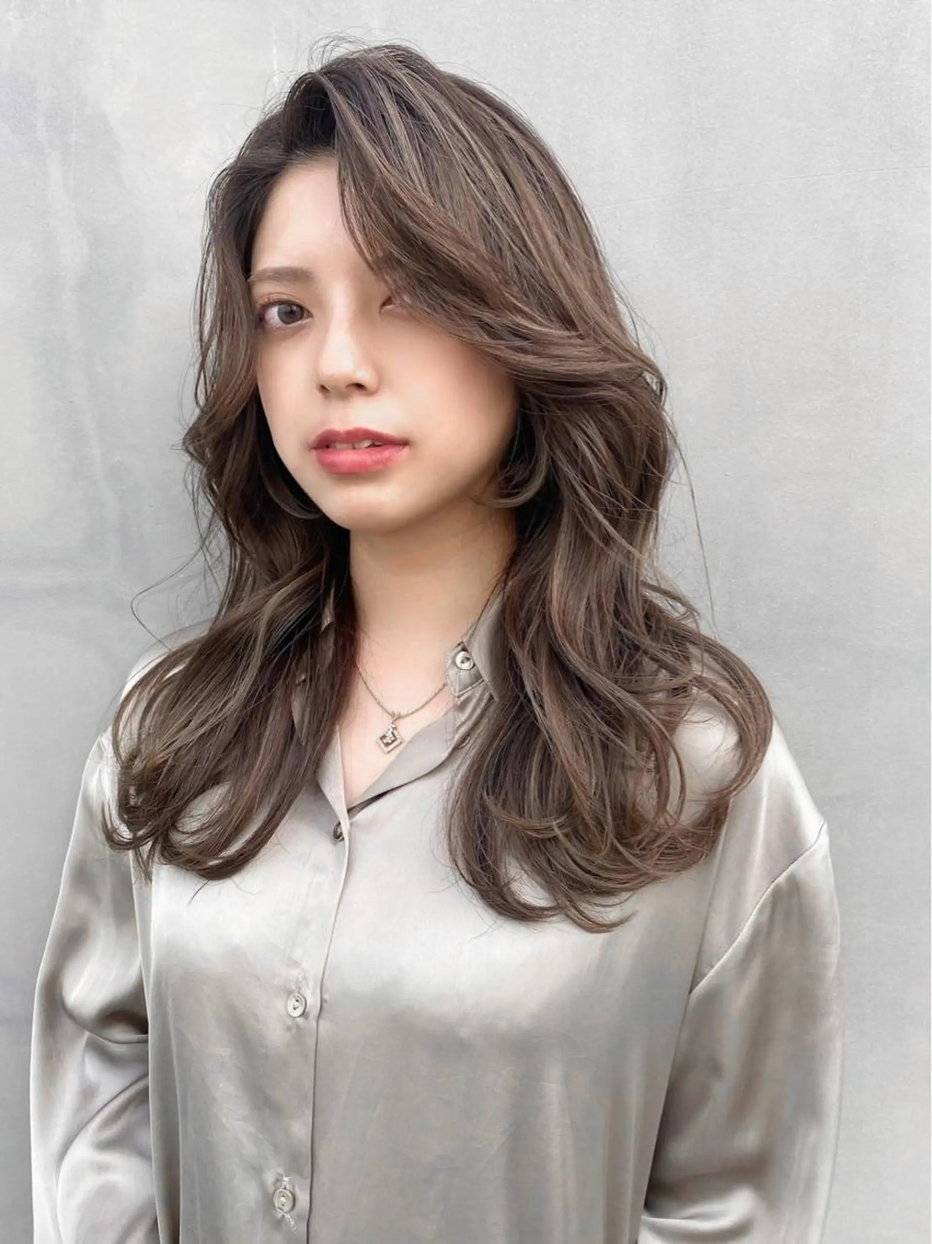 ロング カラー かきあげバング レイヤーカット レイヤー/顔周り /透明感🩶高橋大のヘアスタイル