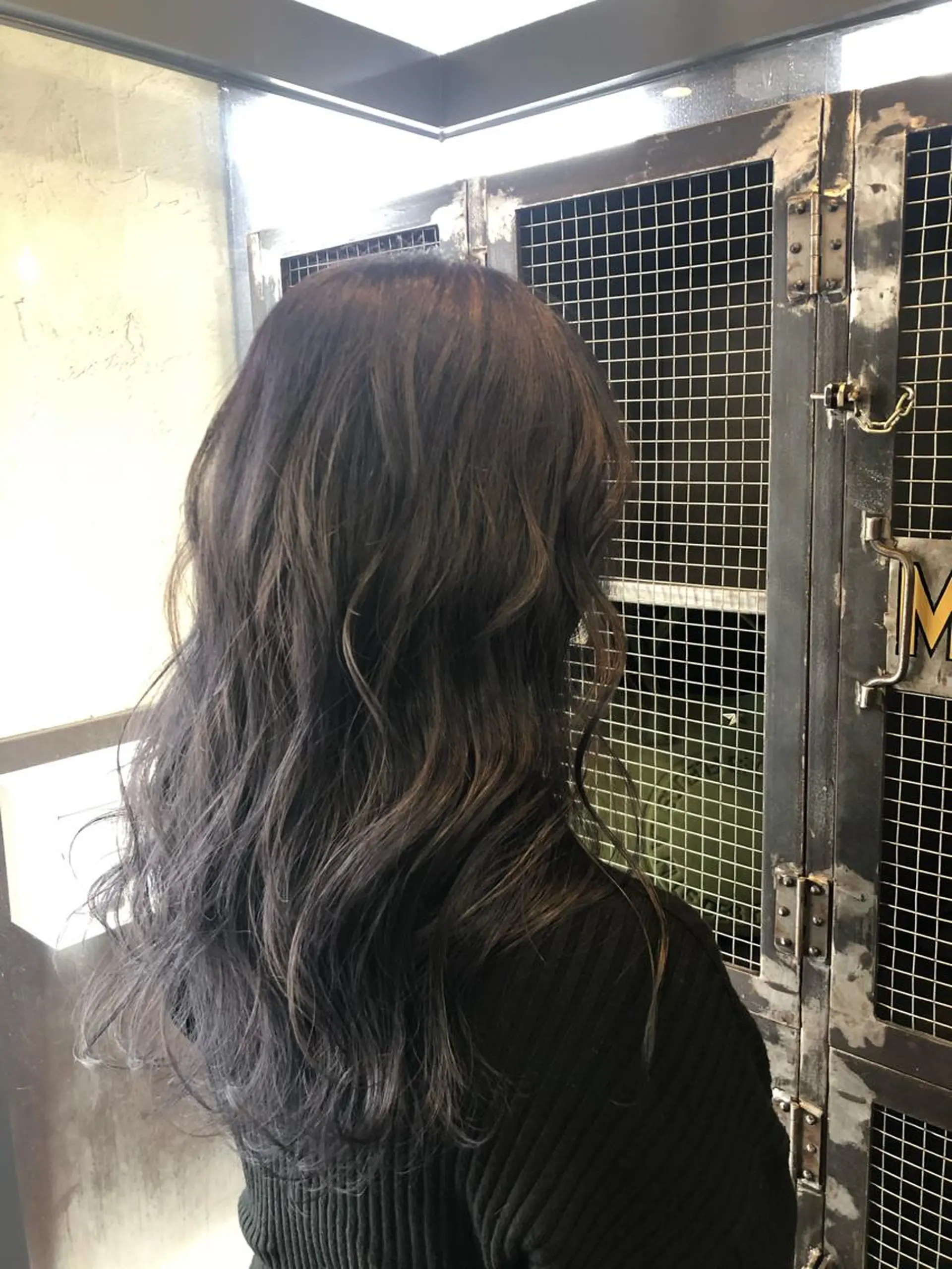 ロング カラー ブルーカラー ブルーパープル パープルカラー ヘアカラー トリートメント BUBBLES所属・山本 琴乃🦭のヘアスタイル