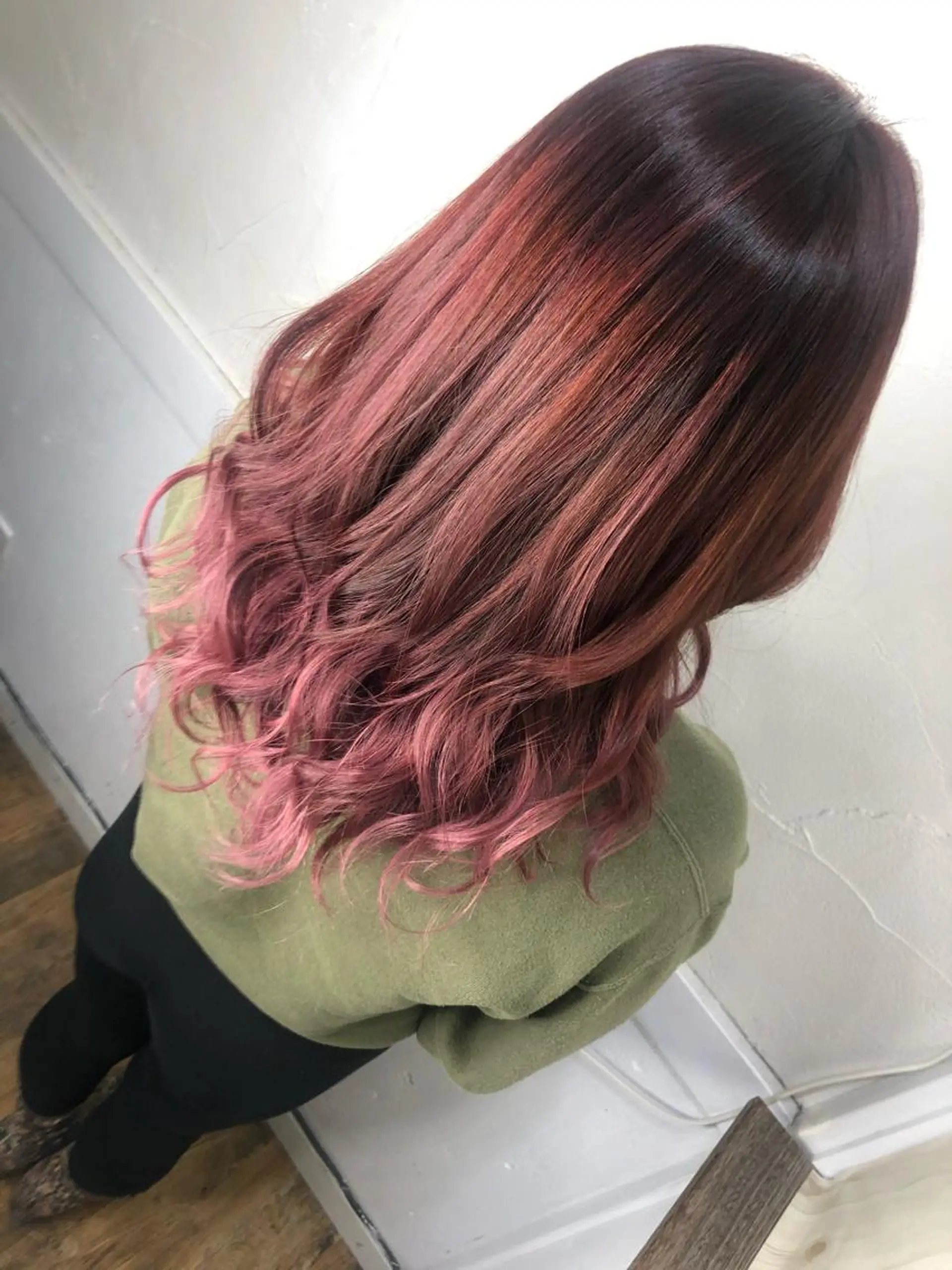 ロング カラー ブラウンカラー グラデーションカラー ピンクカラー ピンクブラウン ヘアカラー トリートメント 外国人風/ブリーチ 小泉じょうのヘアスタイル