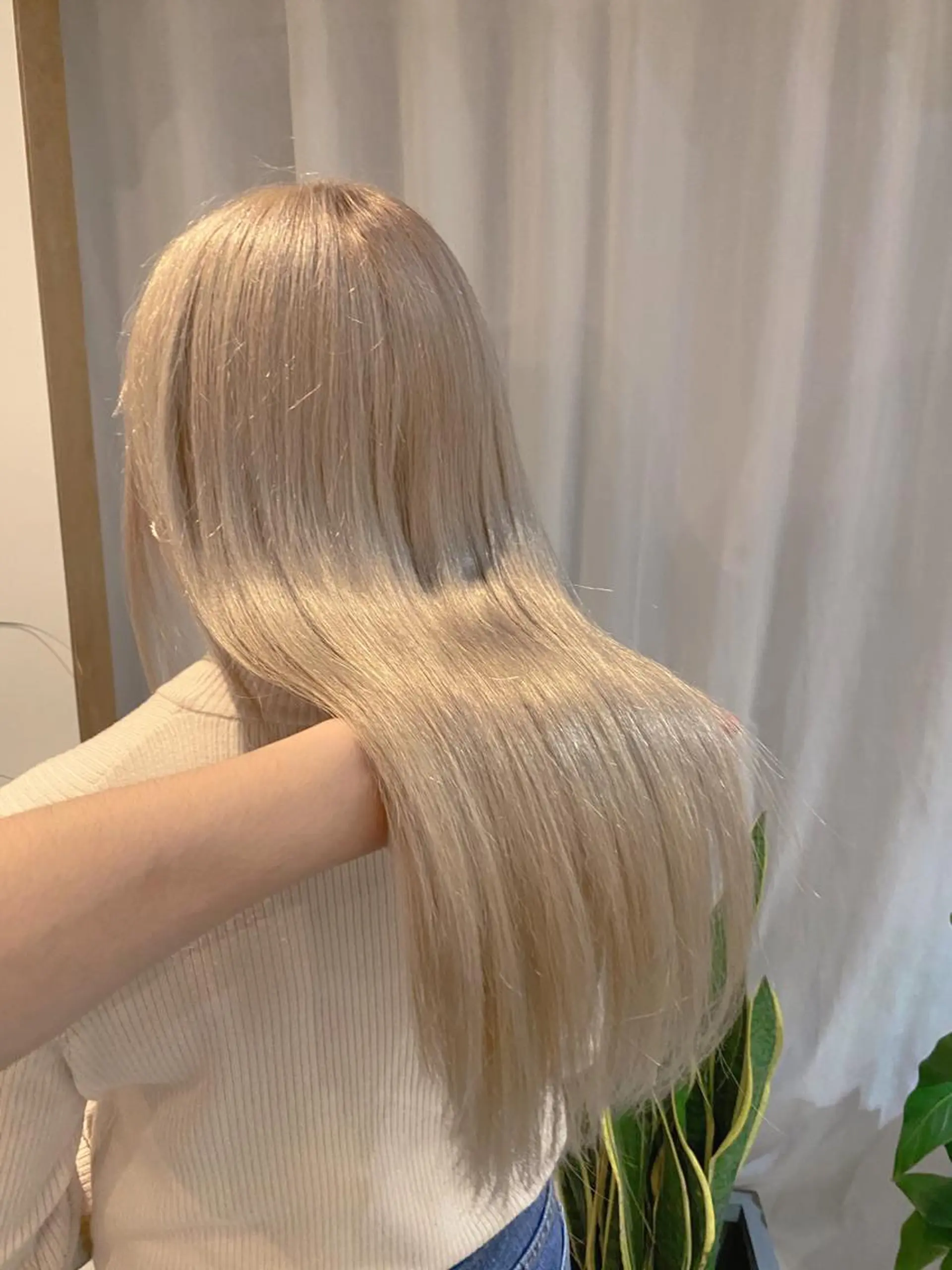 ロング カラー カット 縮毛矯正 綺麗で可愛い艶カラー カワモトユウキのヘアスタイル