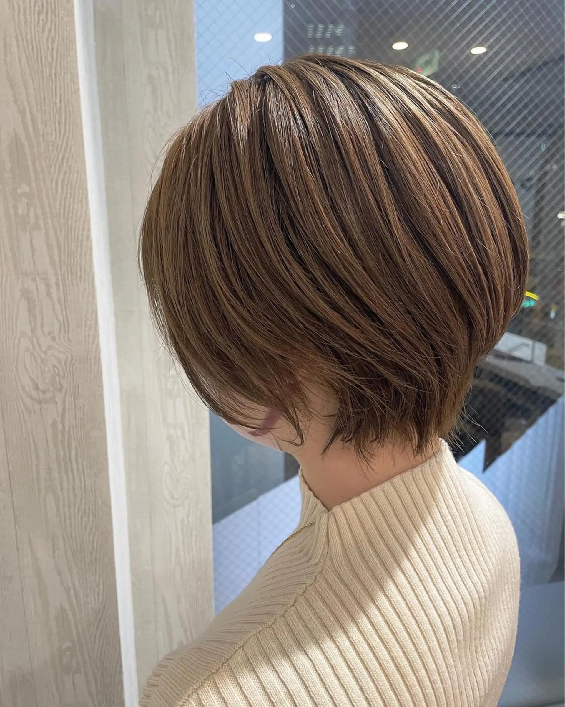 ショート カラー アッシュ ベージュカラー 透明感カラー 外国人風カラー レイヤーカット カット ヘアカラー トリートメント 河合秀明/ショート /ボブ/レイヤーのヘアスタイル