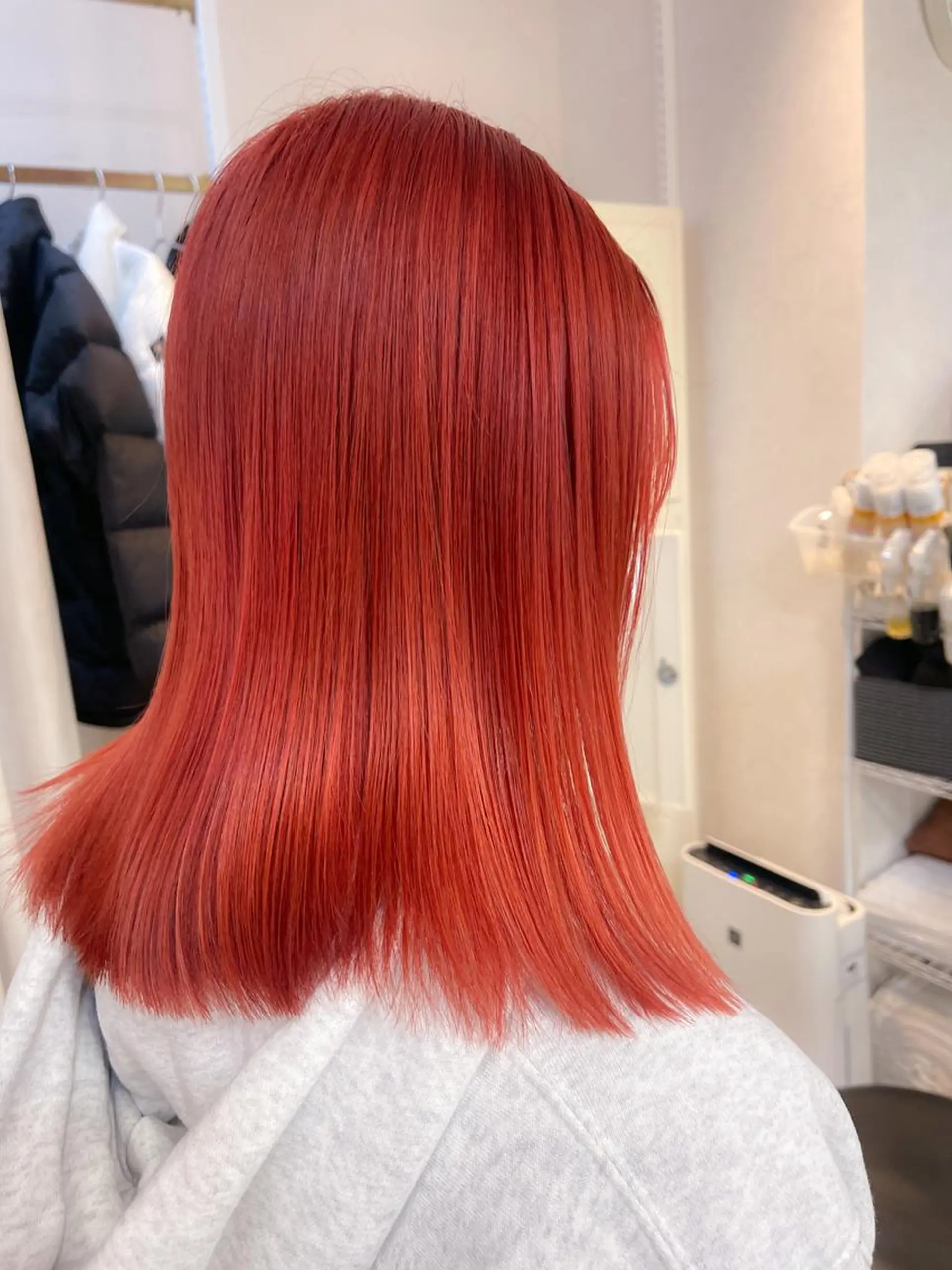 ミディアム カラー ブリーチ エドルカラー イルミナカラー オレンジ レッドカラー カット ヘアカラー BOX mico.のヘアスタイル
