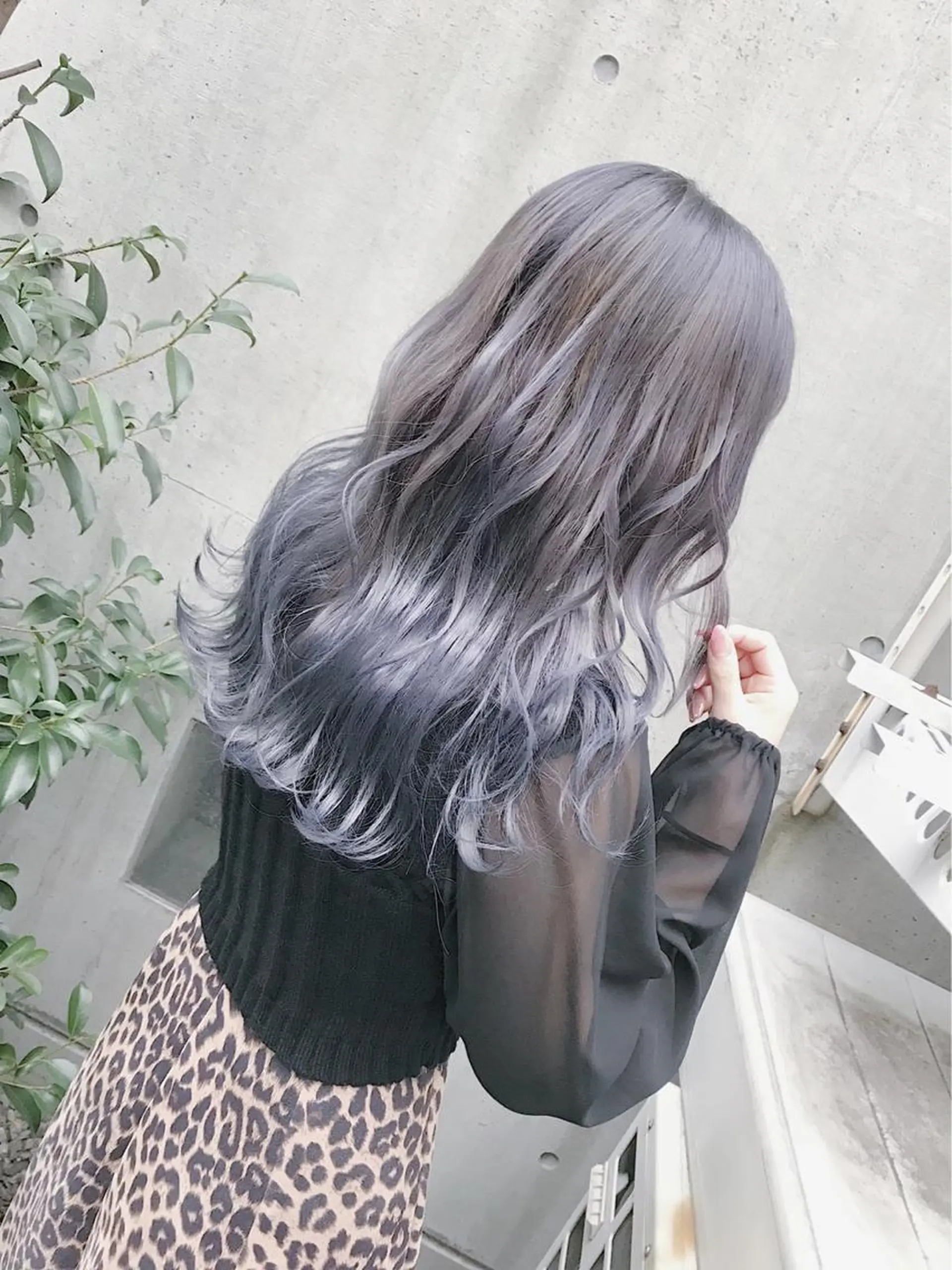 ミディアム アッシュ アッシュグレー パープルカラー 外国人風カラー 韓国風ヘア ヘアカラー トリートメント ヘアセット 🩰nanaka 🩰のヘアスタイル