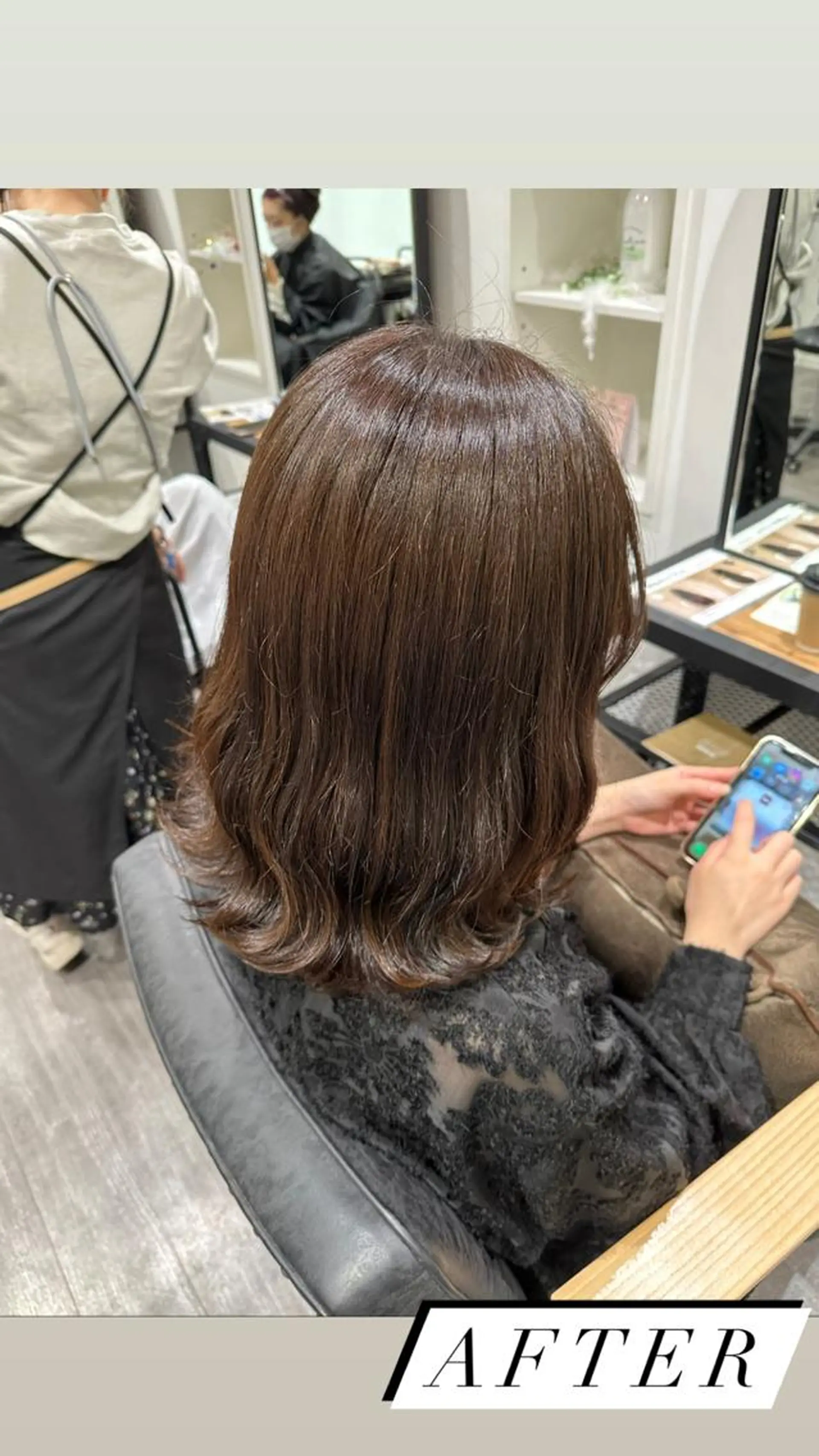 ミディアム カラー ベージュカラー オリーブベージュ 上田 紗也のヘアスタイル