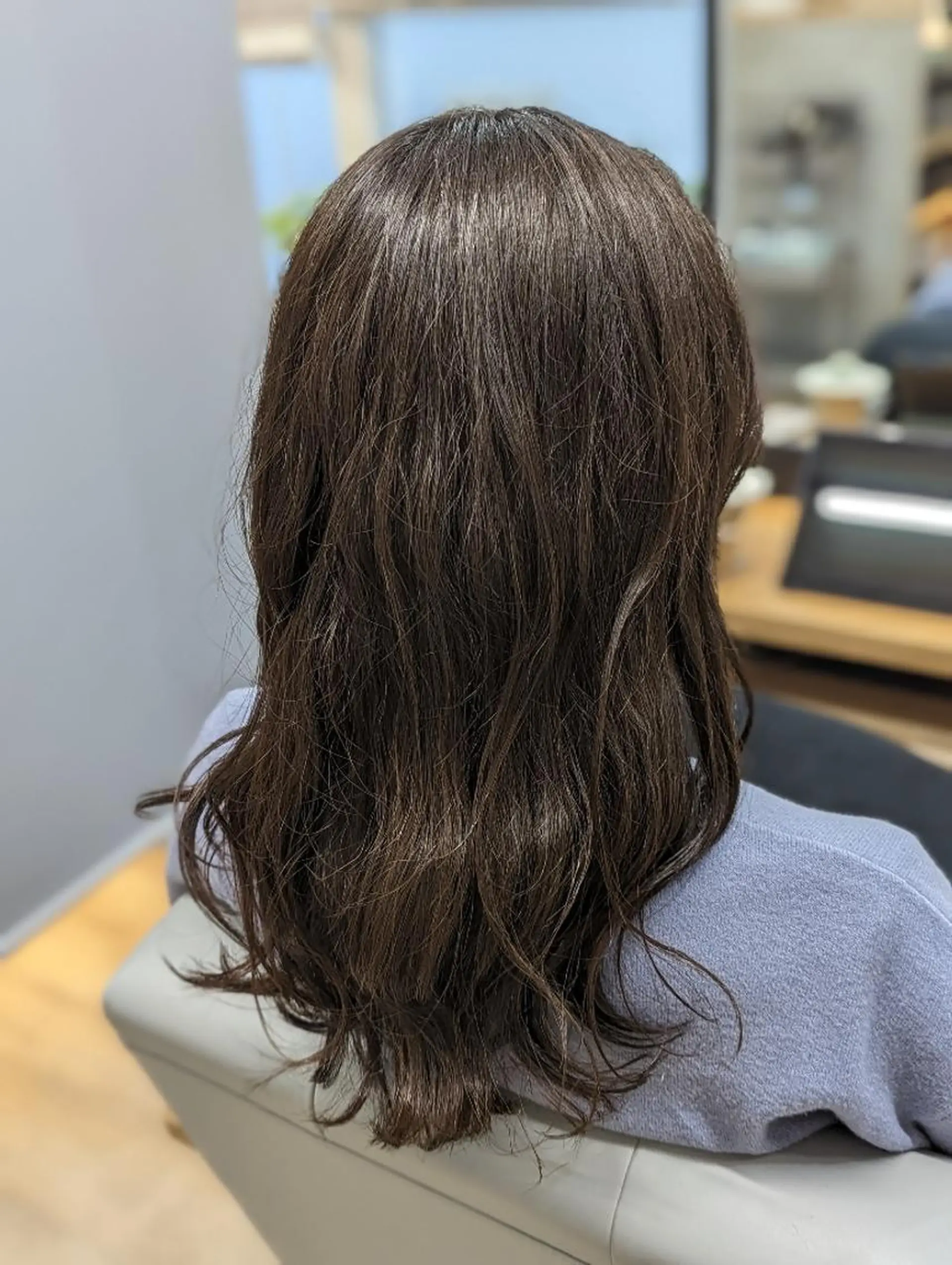 ロング カラー オリーブカラー Kokeshi /Rymlhairのヘアスタイル