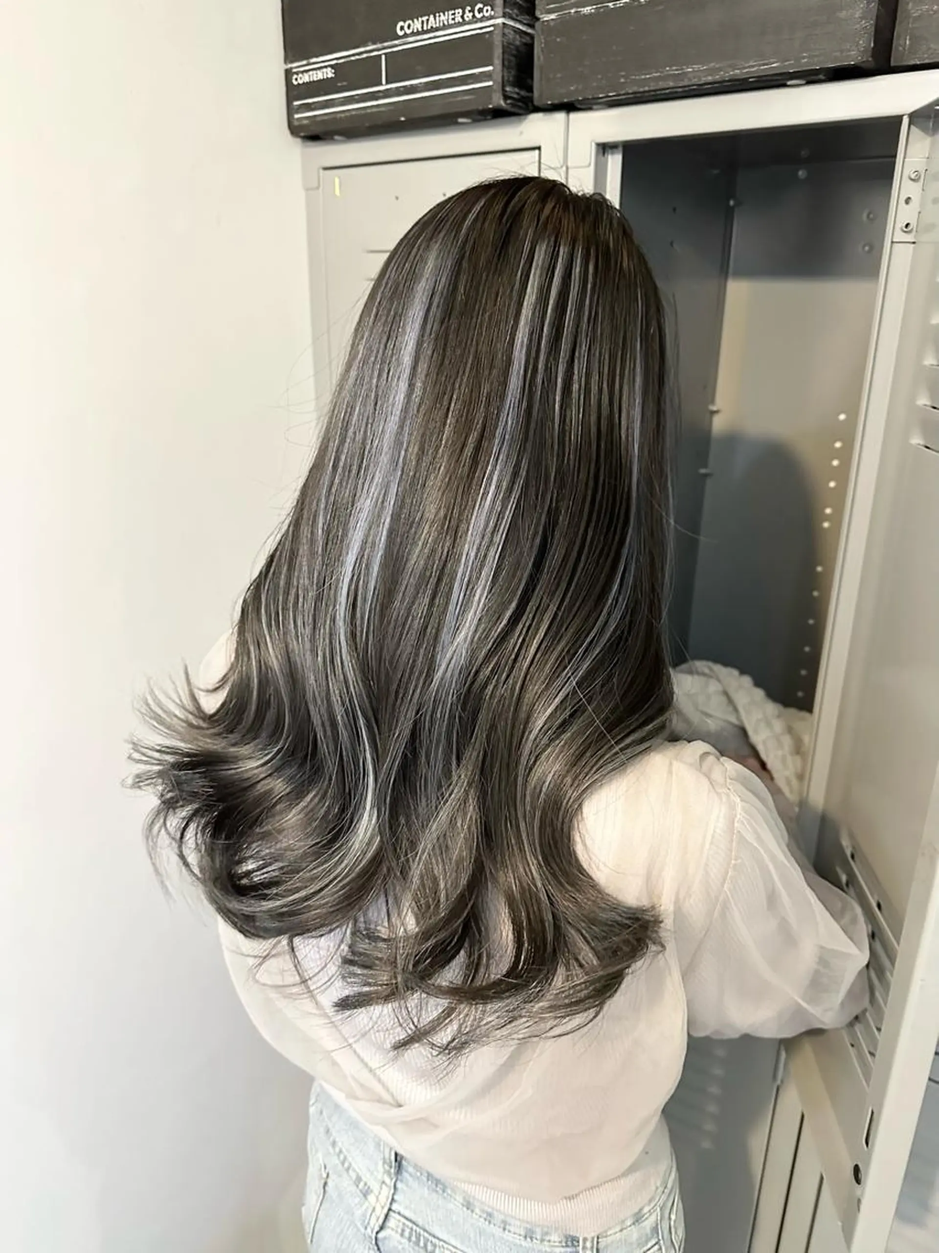 ロング カラー ヘアカラー ブリーチ毛対応酸性 ストレート🌈サキのヘアスタイル