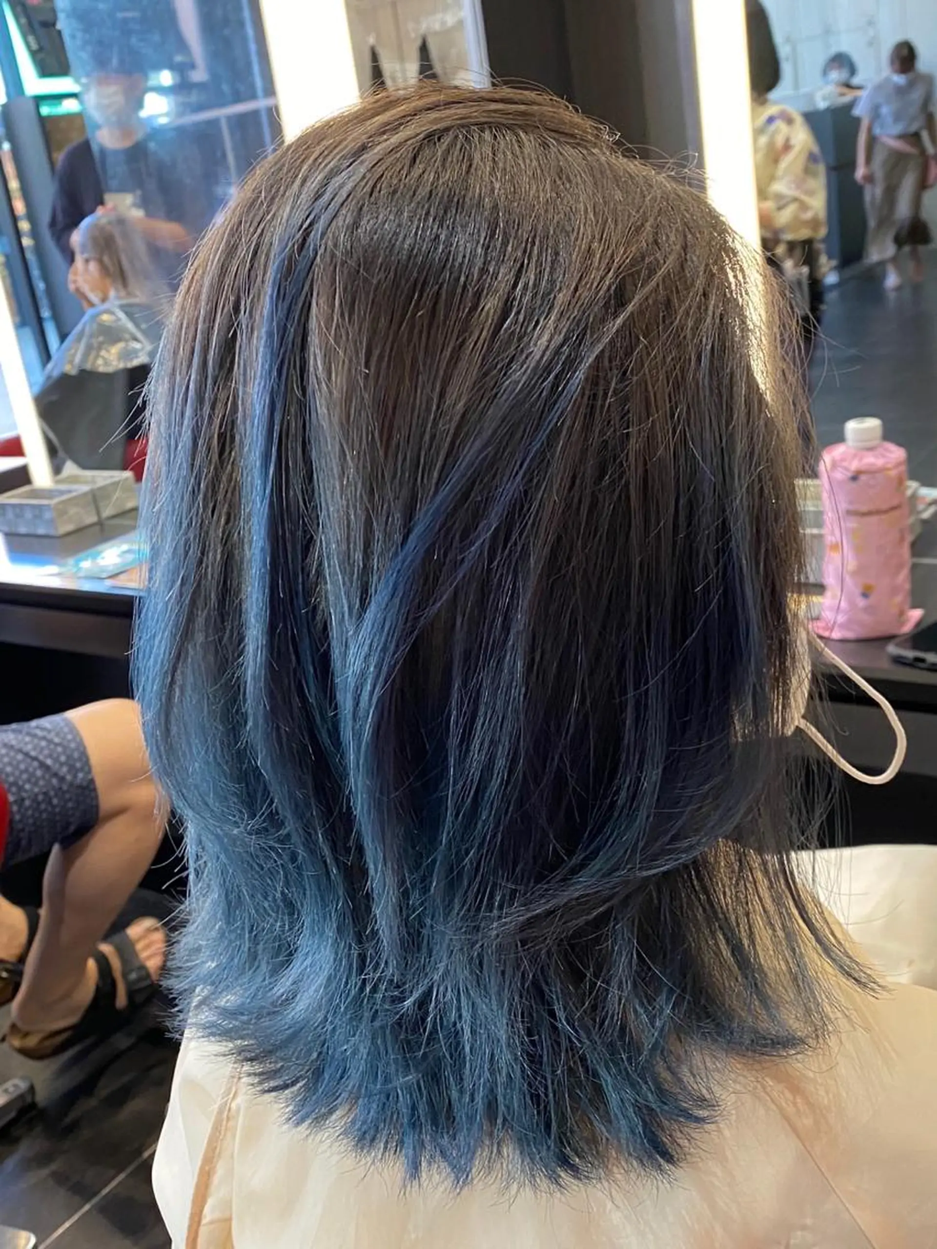 ミディアム カラー ブルーカラー ブリーチカラー/ 岩破瑞希のヘアスタイル