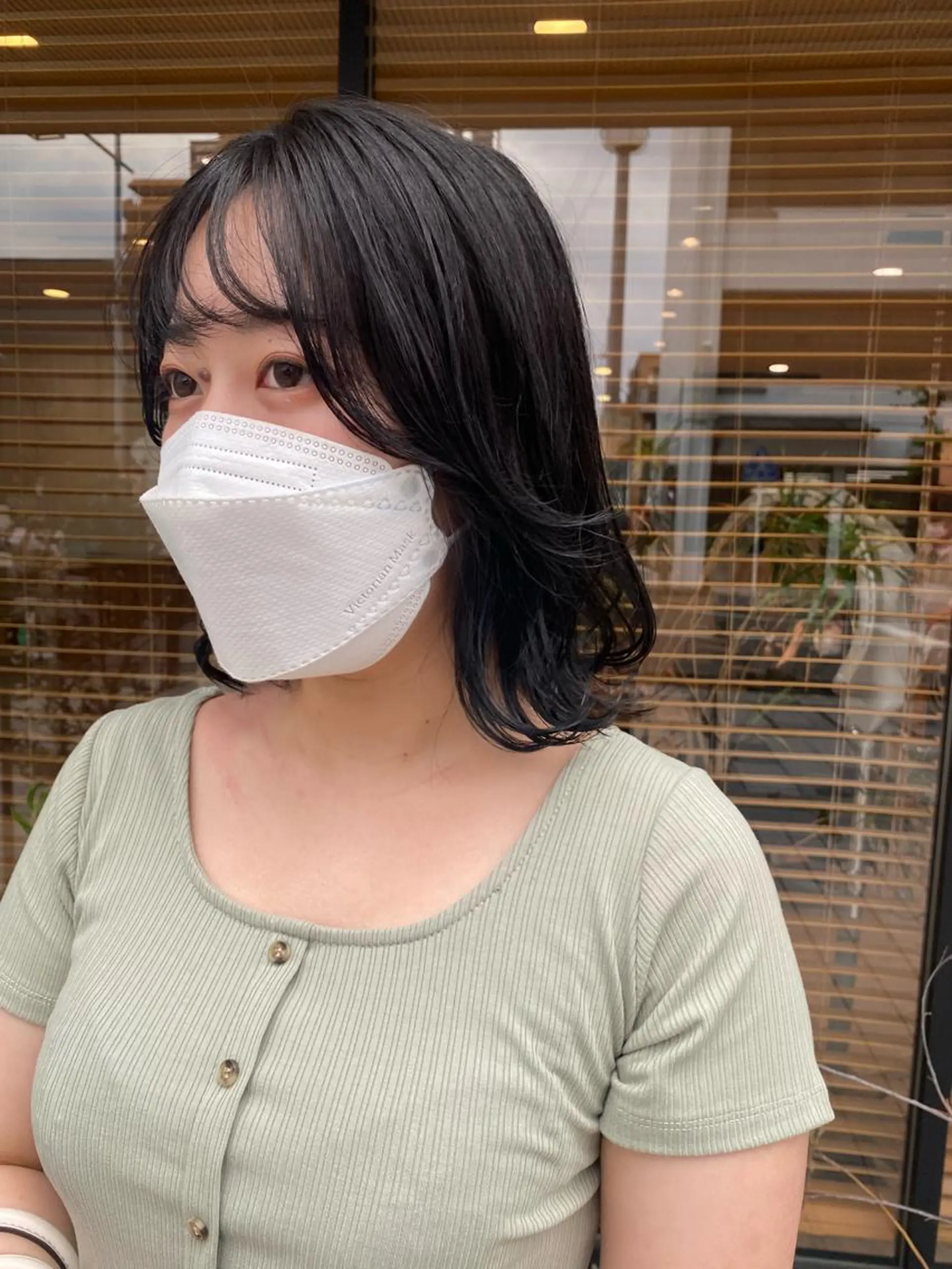 ミディアム カラー ヘアアレンジ 黒髪 ブルーカラー ブルーブラック カット ヘアカラー パーマ指名No1 /namiのヘアスタイル