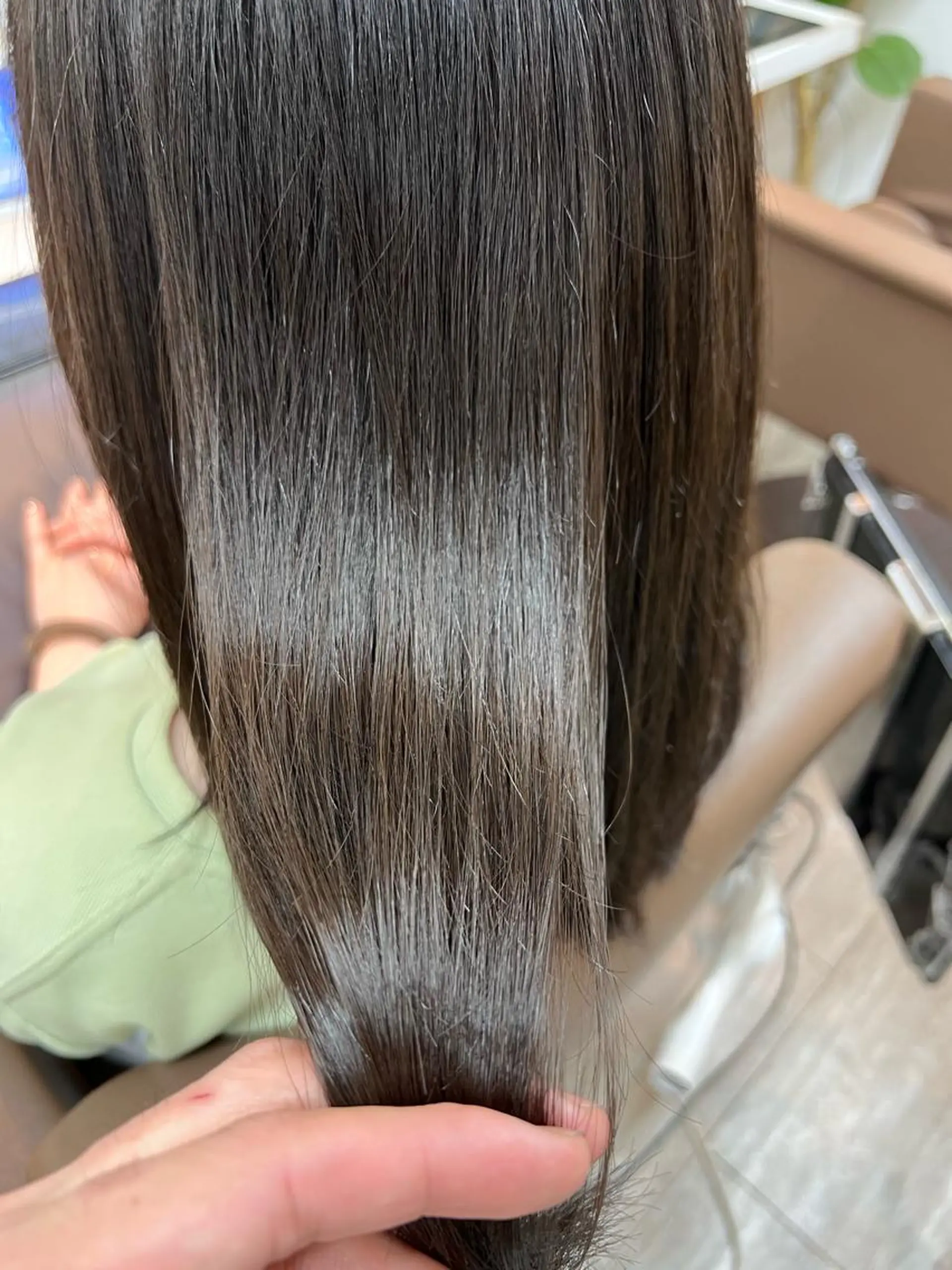 セミロング カラー カット トリートメント 透明感カラー ゆうだいのヘアスタイル